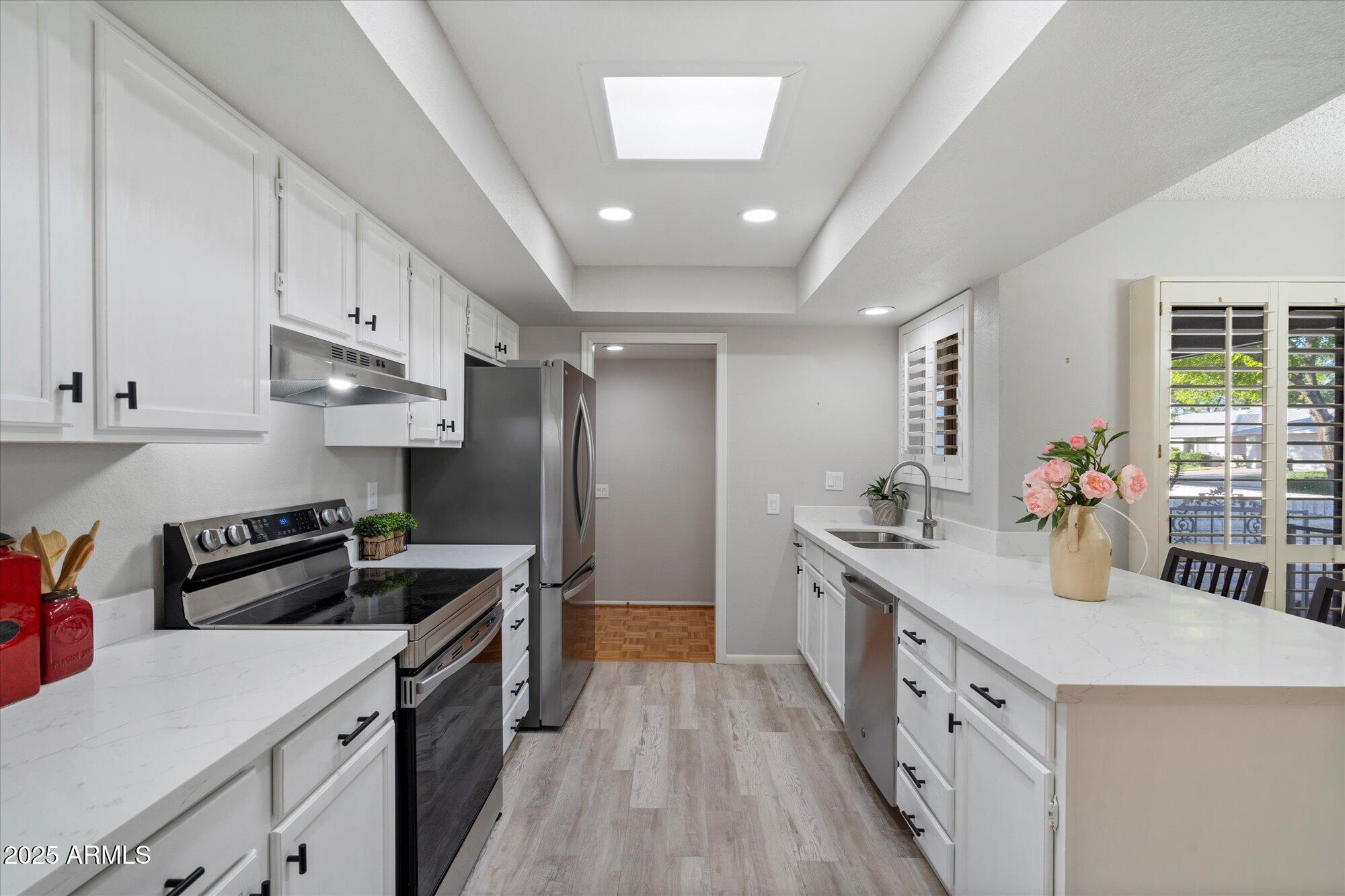 12511 W SHADOW HILLS Drive