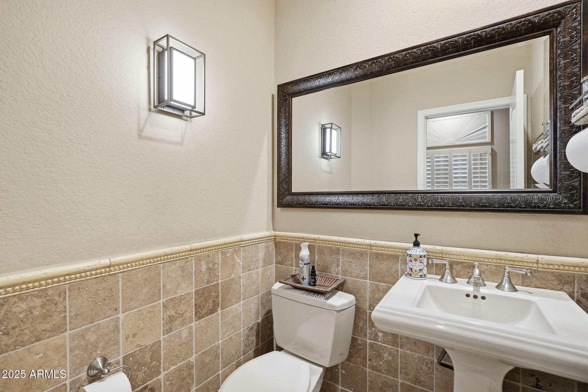 5007 E Bluefield Avenue