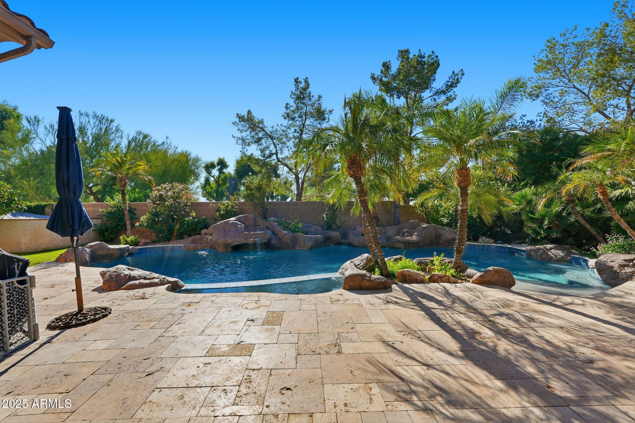 5007 E Bluefield Avenue