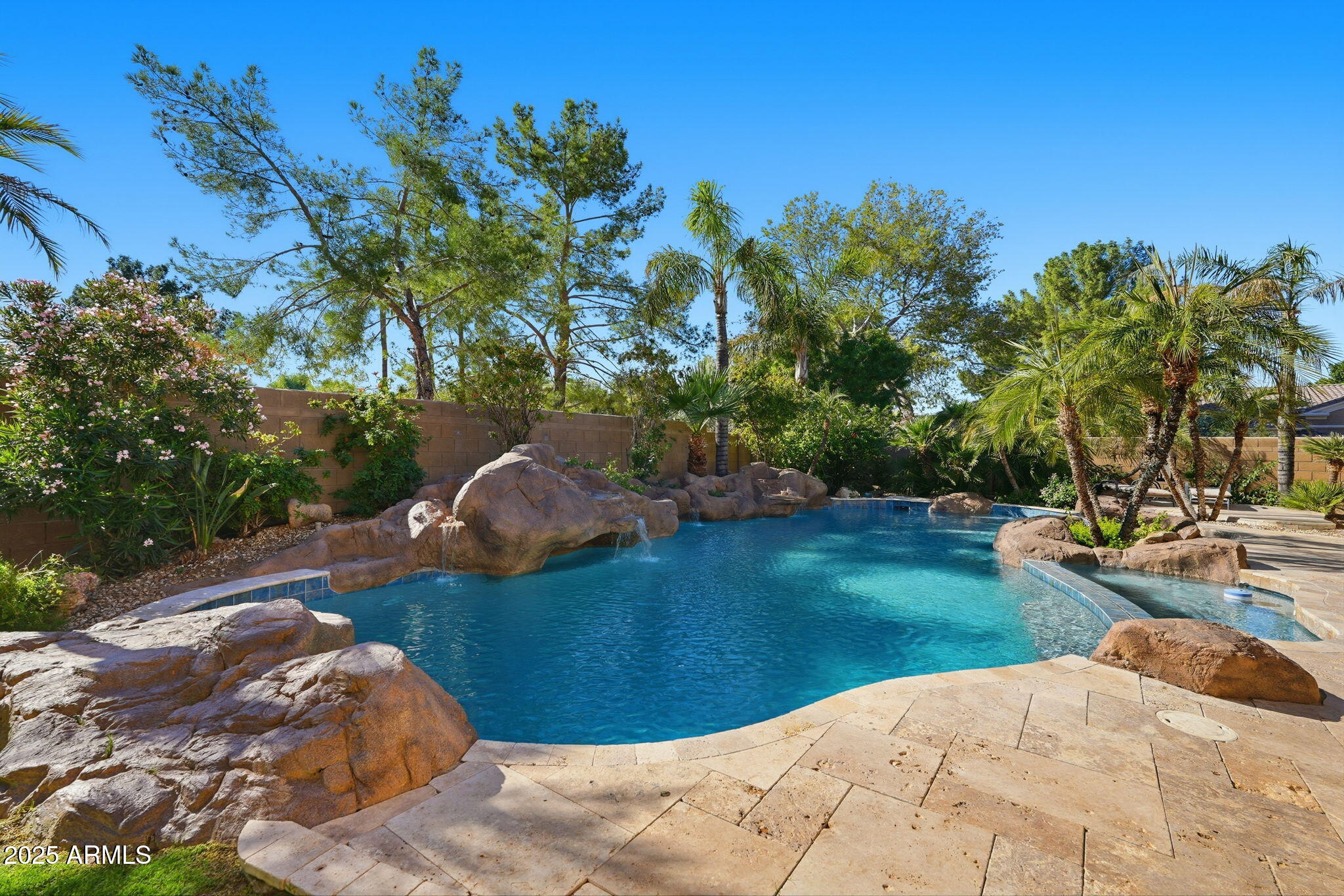 5007 E Bluefield Avenue