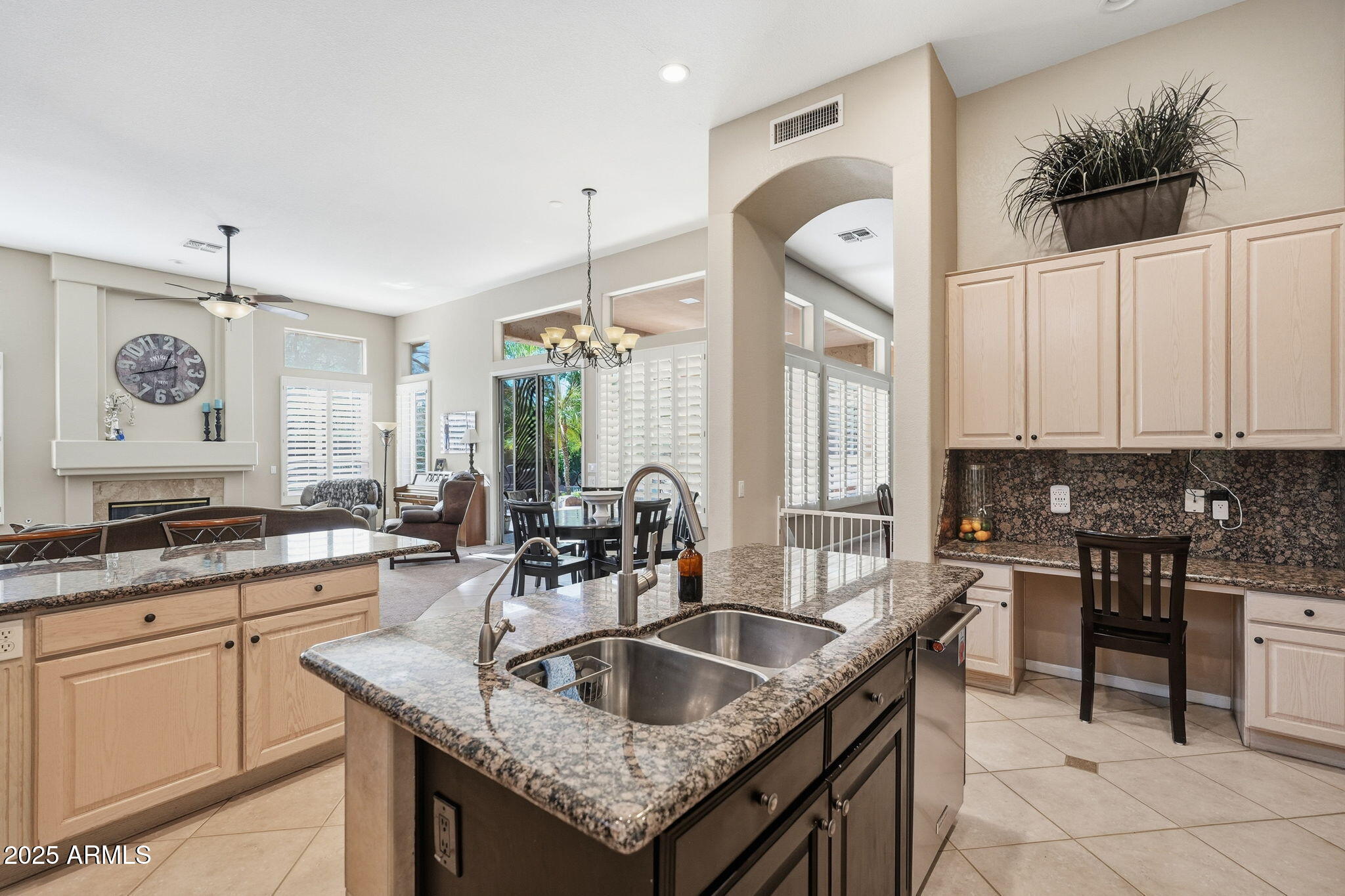 5007 E Bluefield Avenue