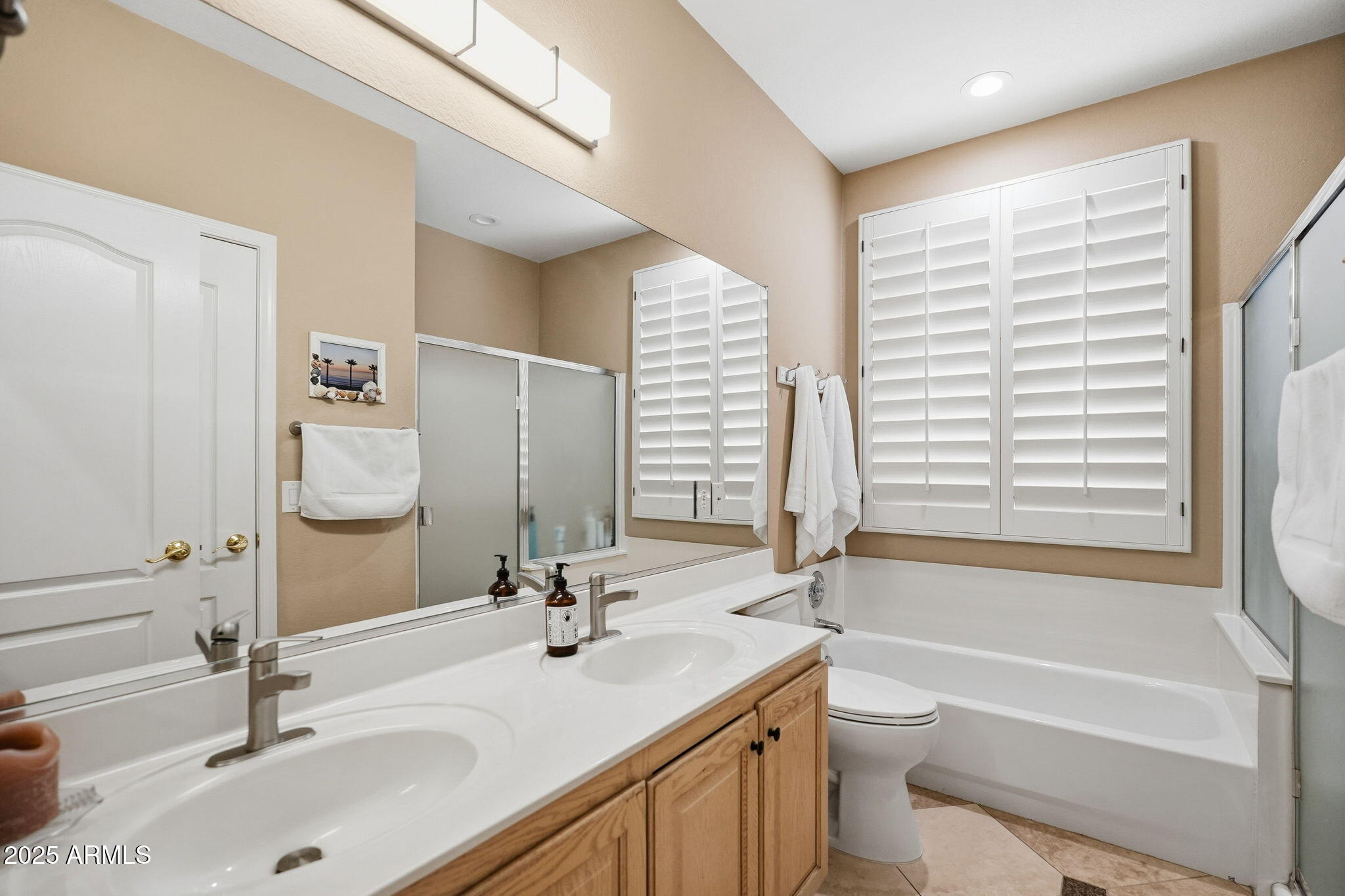 5007 E Bluefield Avenue