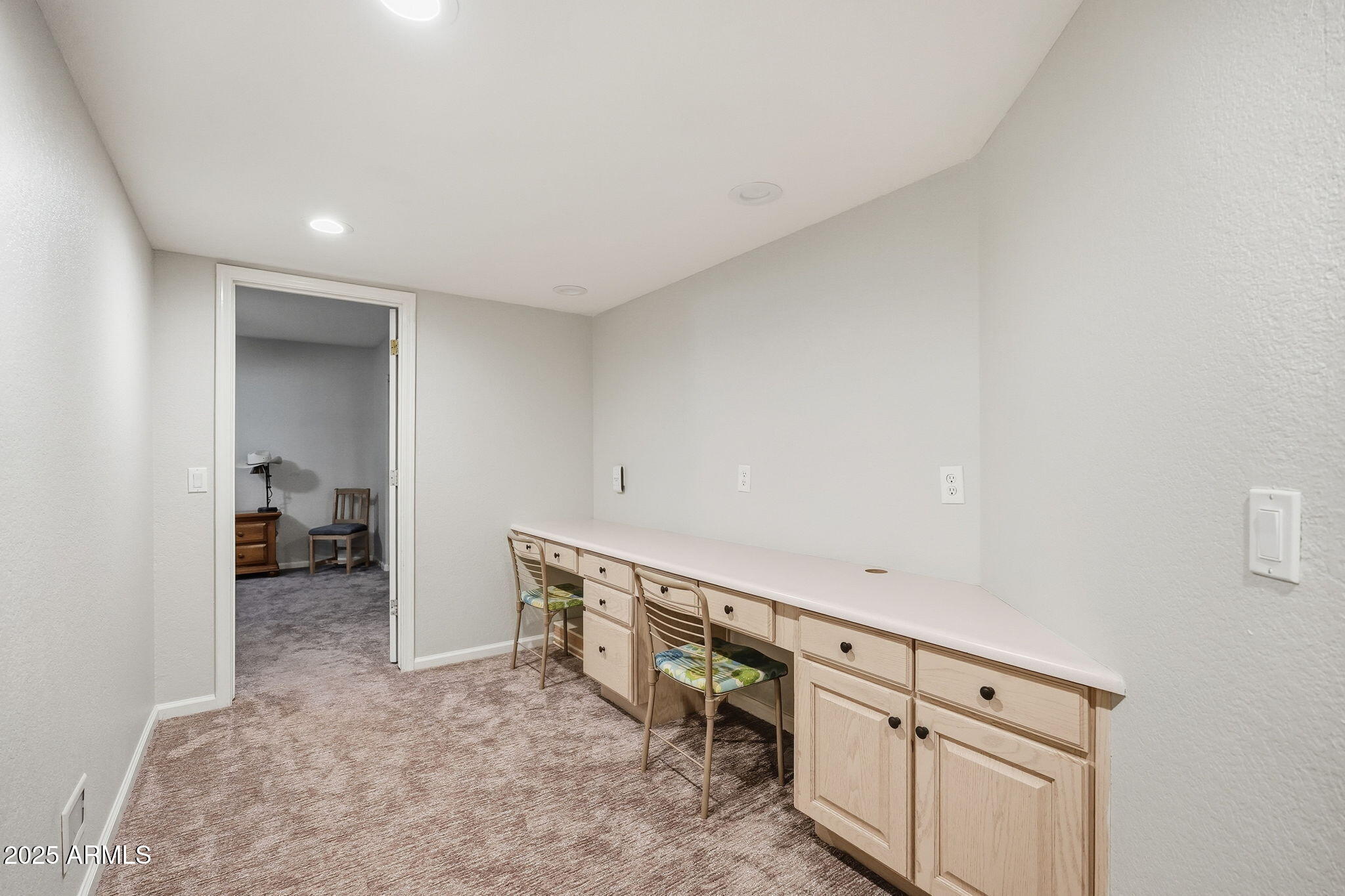 5007 E Bluefield Avenue