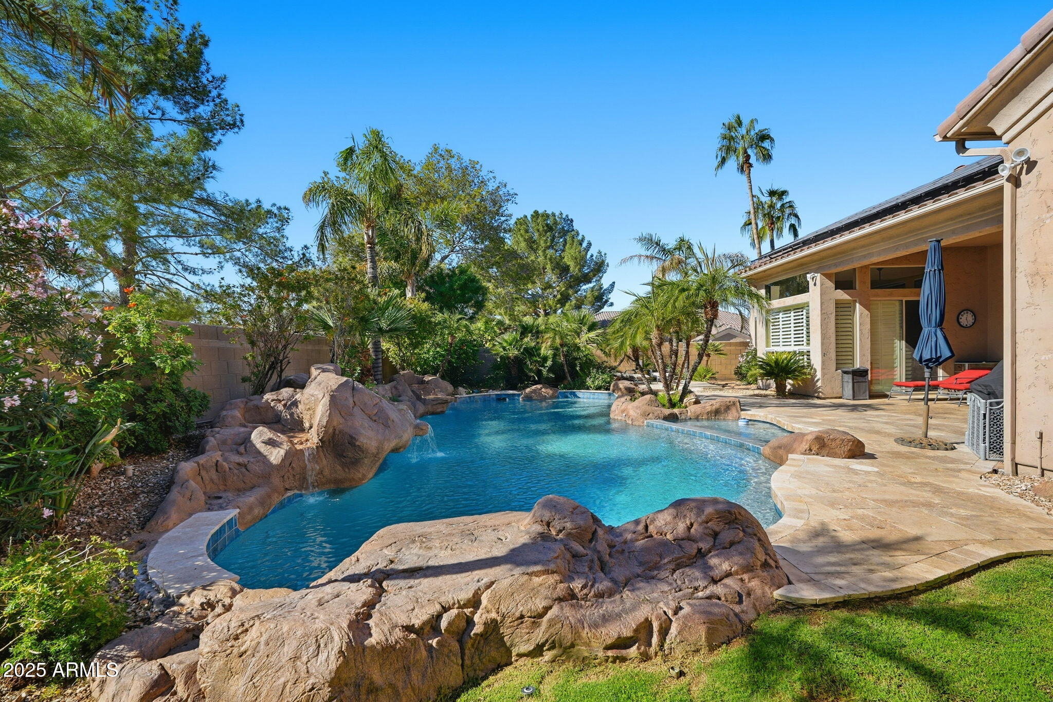 5007 E Bluefield Avenue