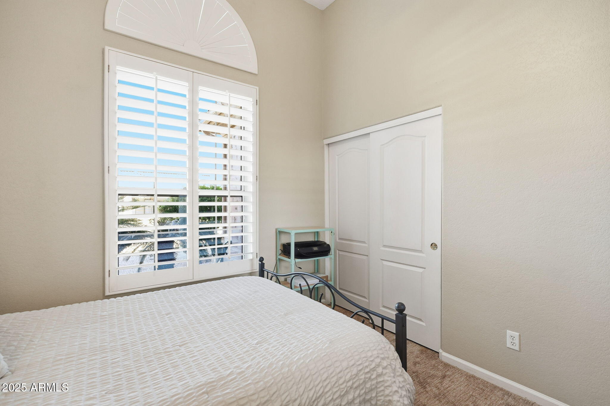 5007 E Bluefield Avenue