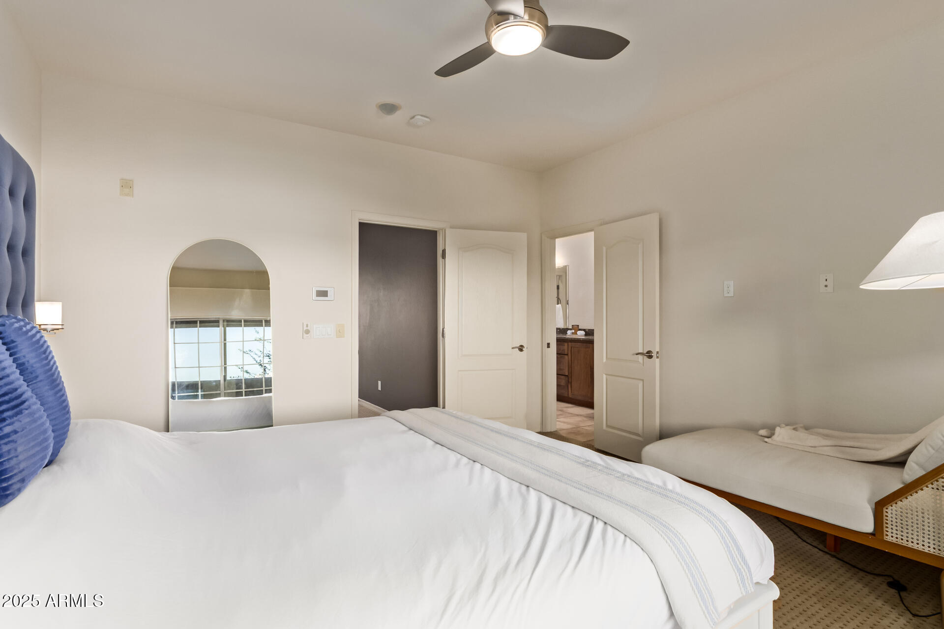 6940 E COCHISE Road 1016