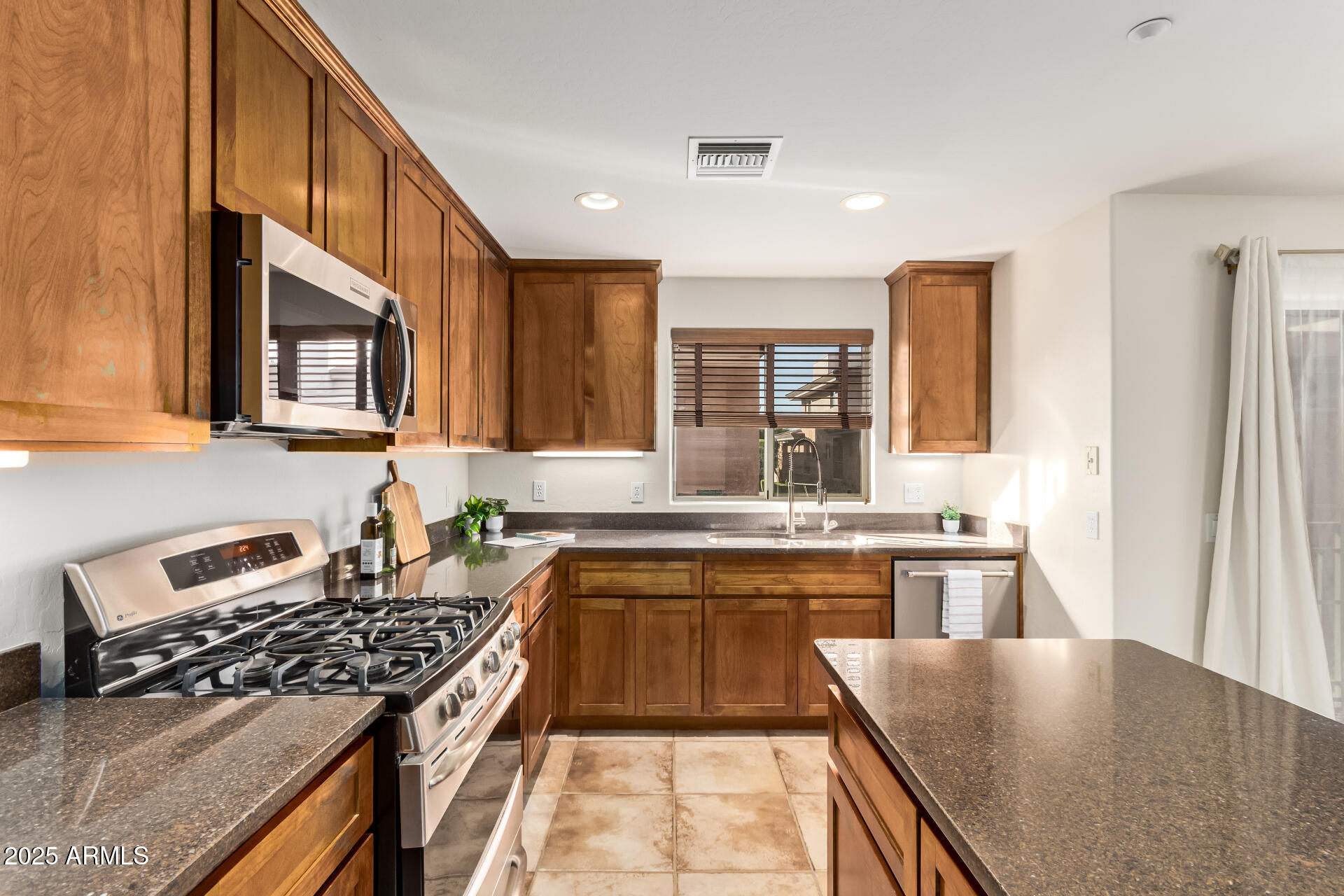 6940 E COCHISE Road 1016