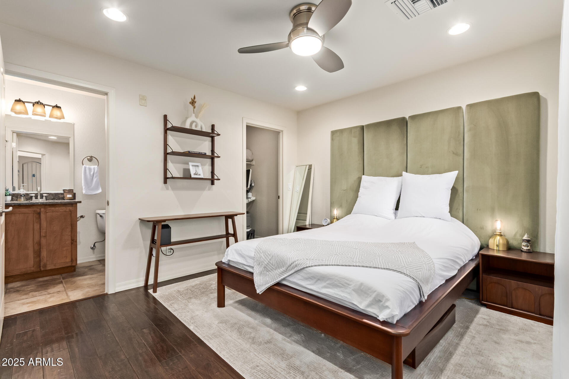 6940 E COCHISE Road 1016