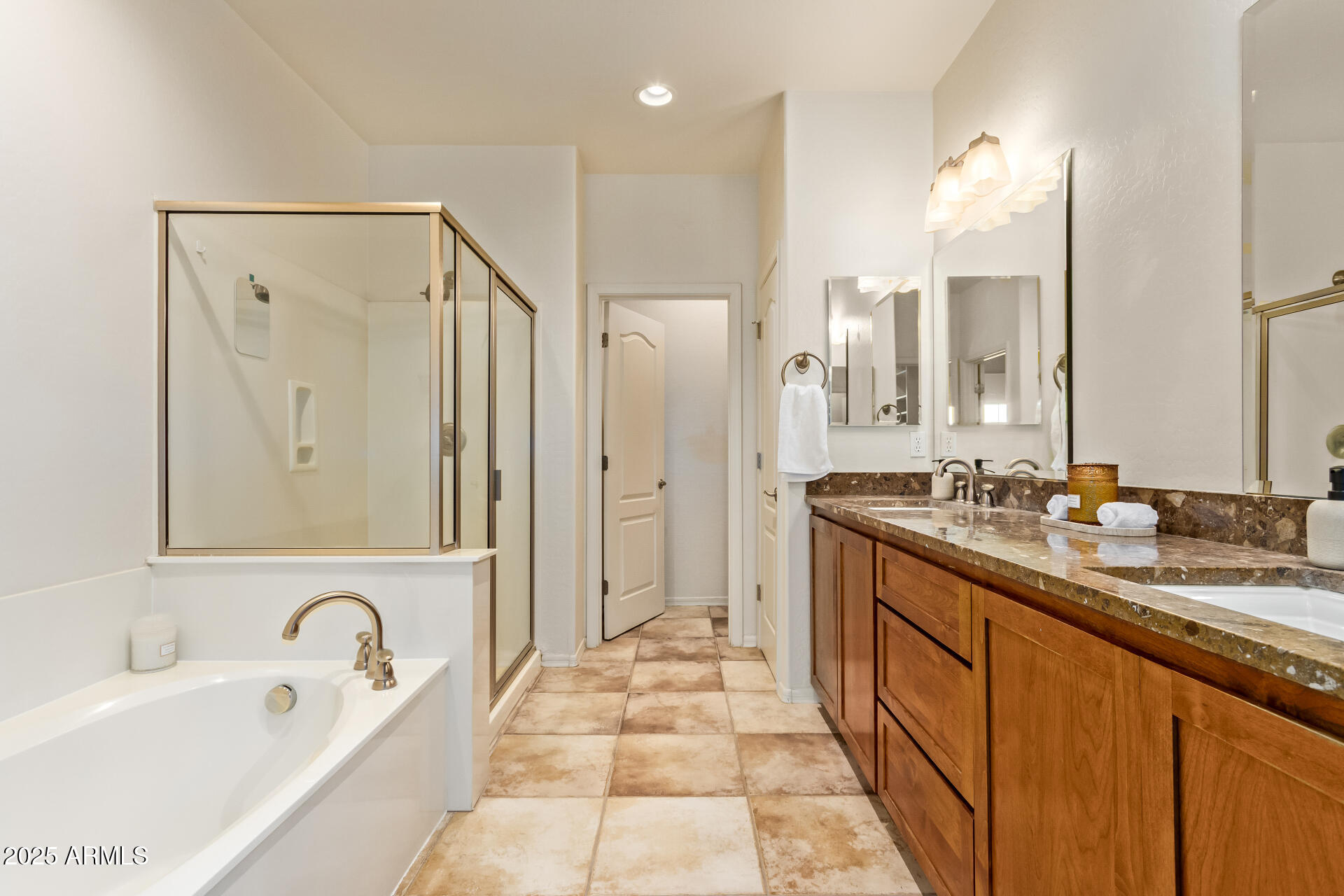 6940 E COCHISE Road 1016