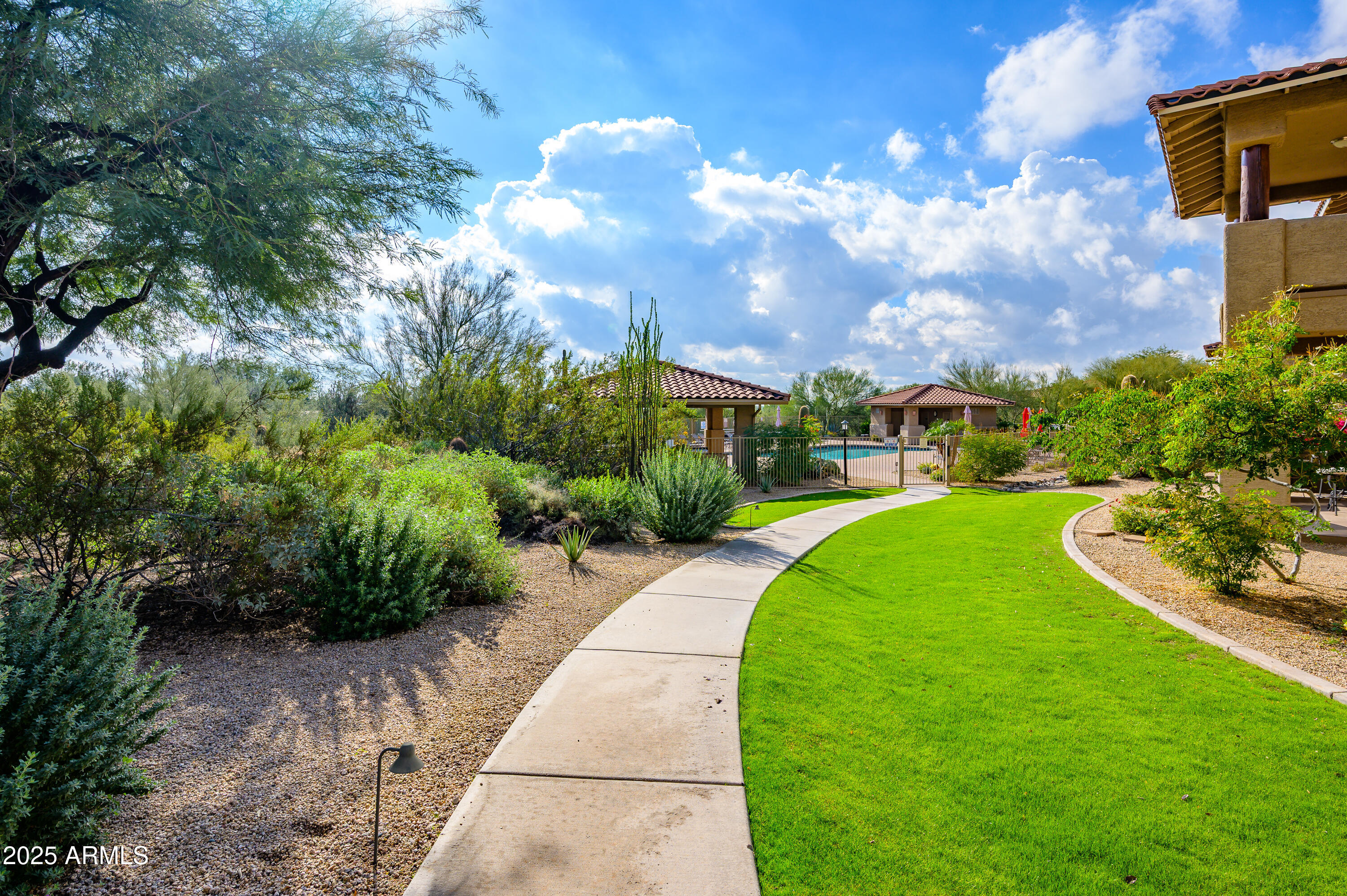 8880 E PARAISO Drive 223