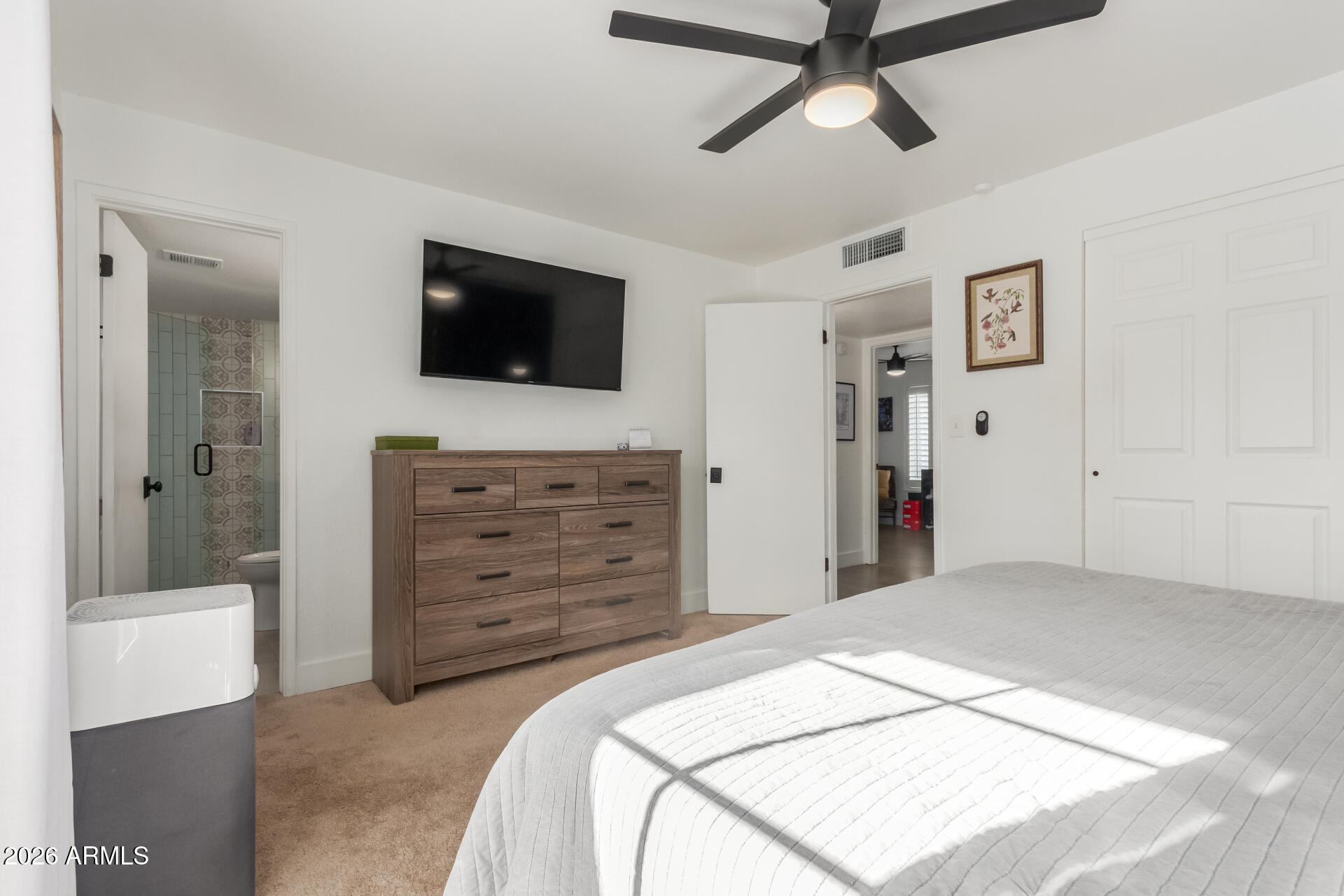 3633 E SWEETWATER Avenue