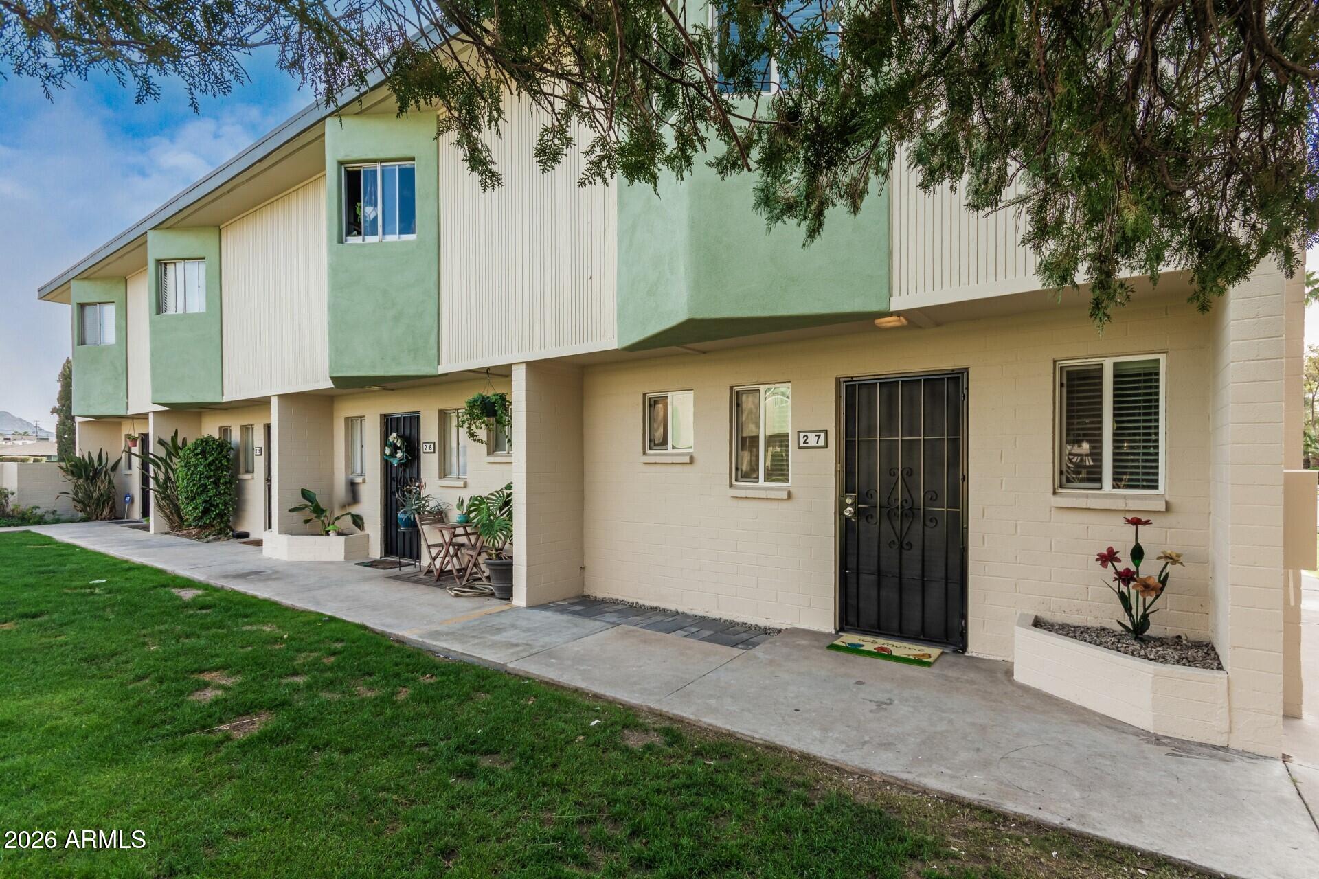 6040 N 15TH Street 27