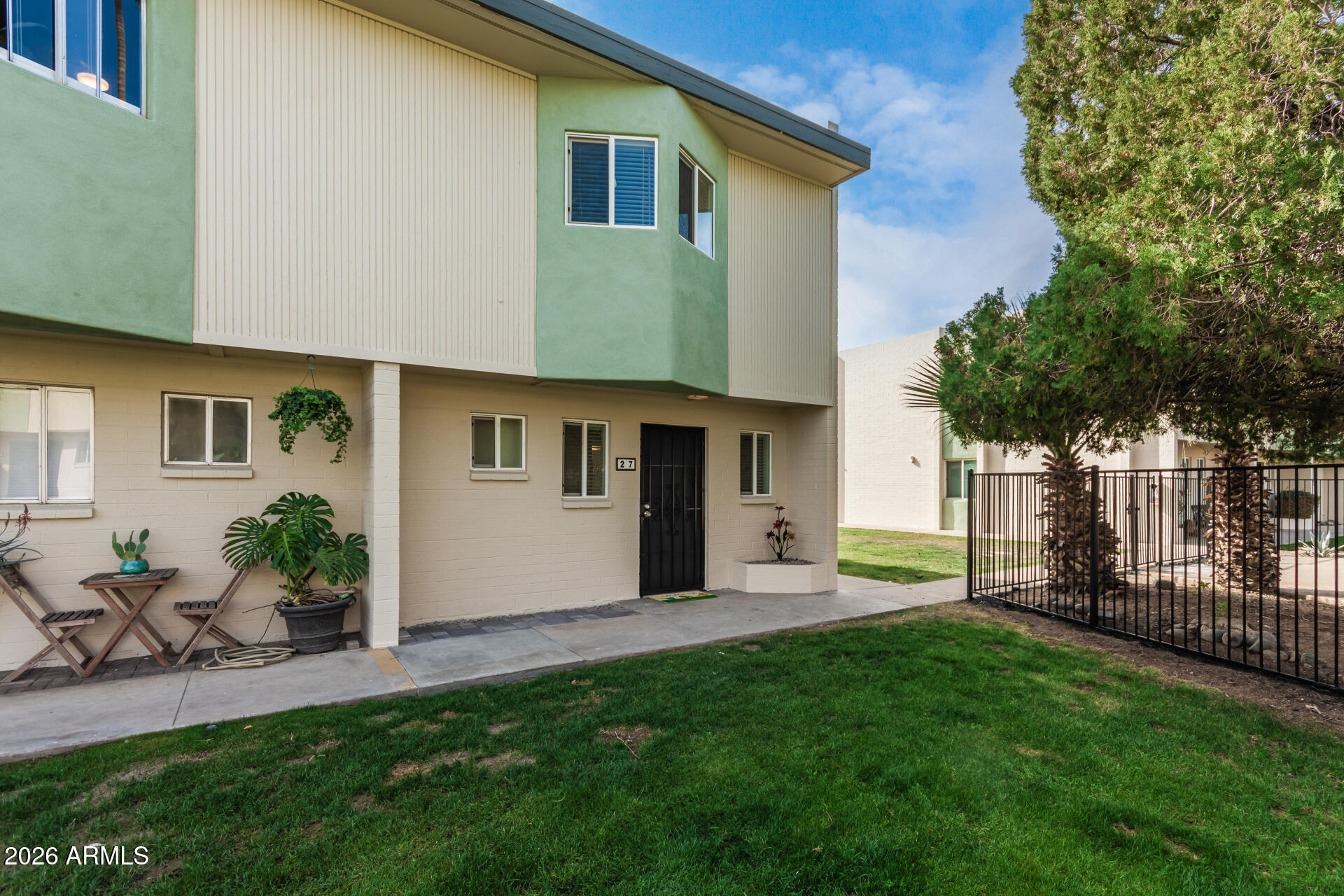 6040 N 15TH Street 27