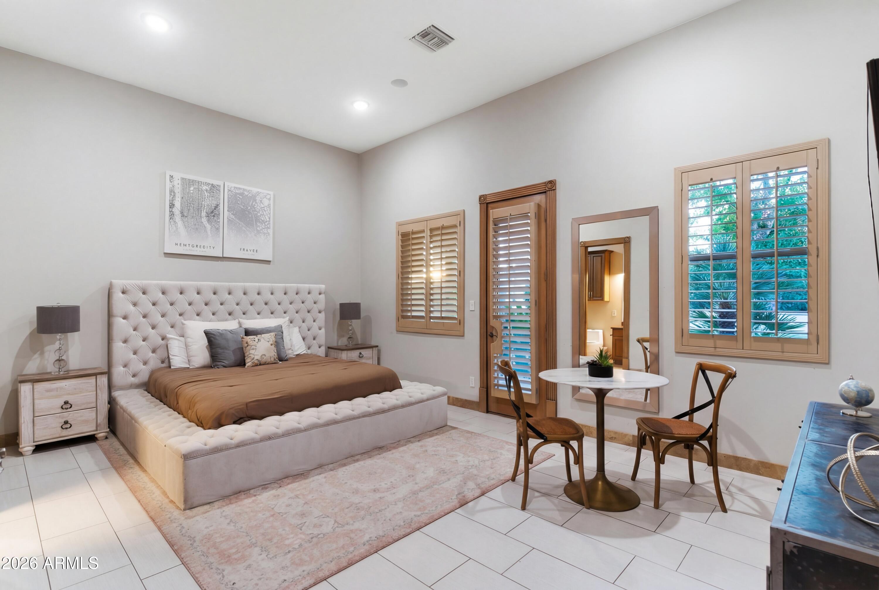 9071 N 53rd Place