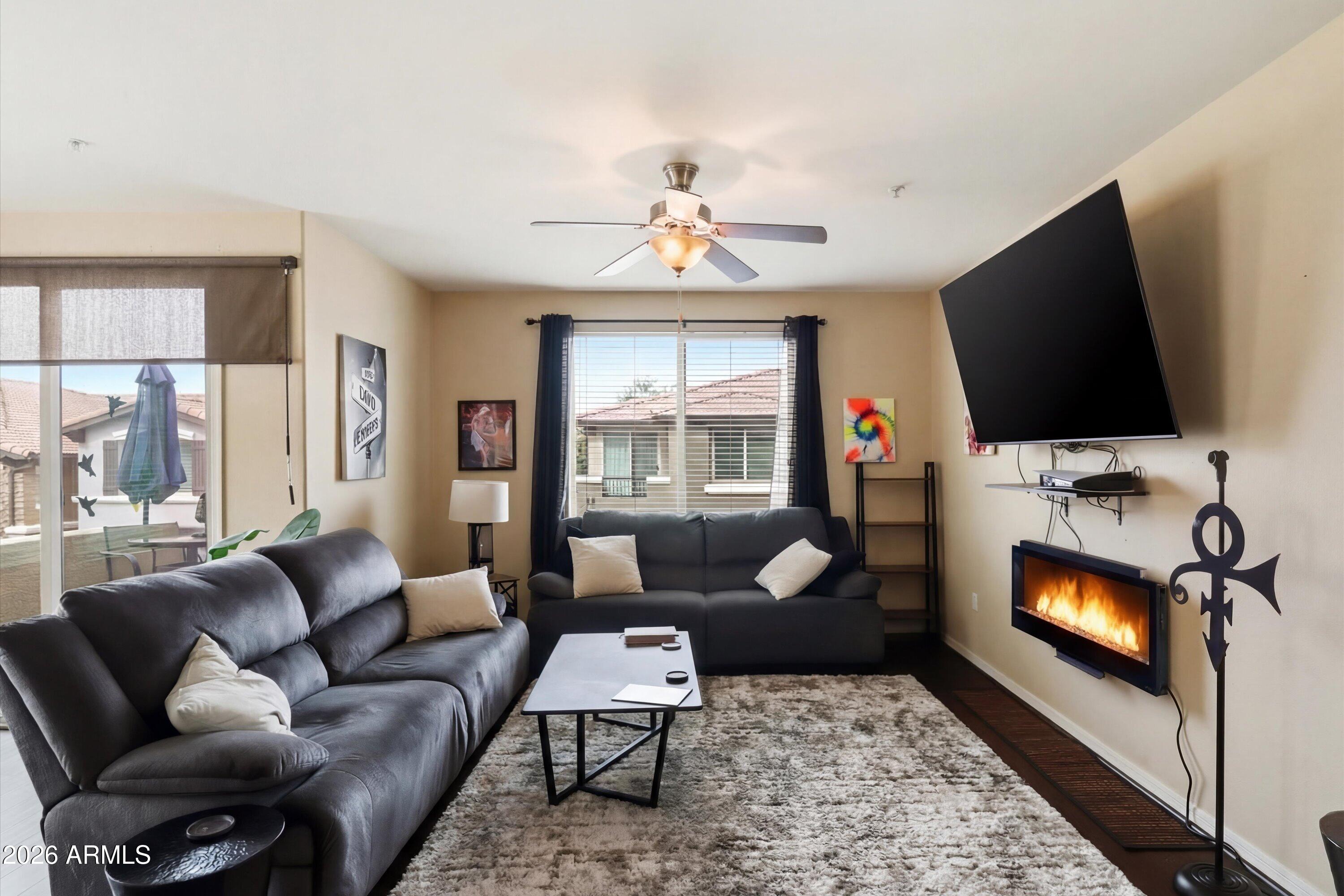 7726 E BASELINE Road 227