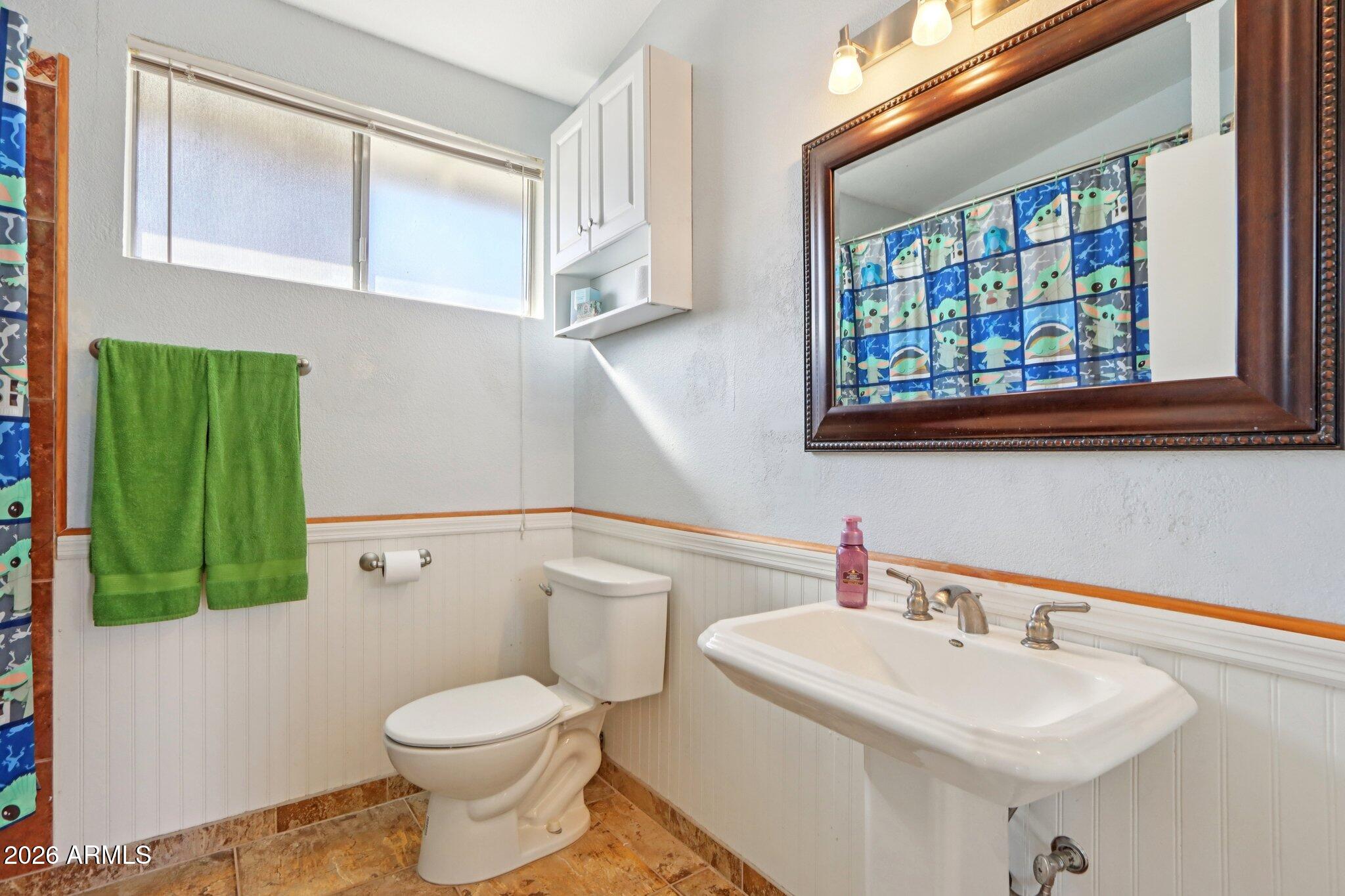 4905 W GELDING Drive