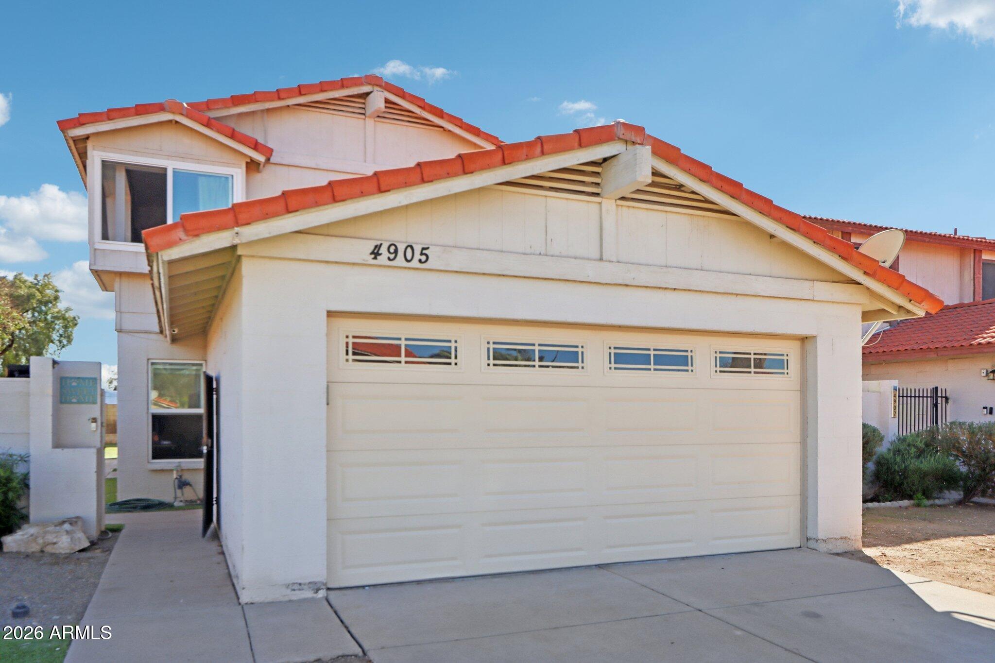 4905 W GELDING Drive