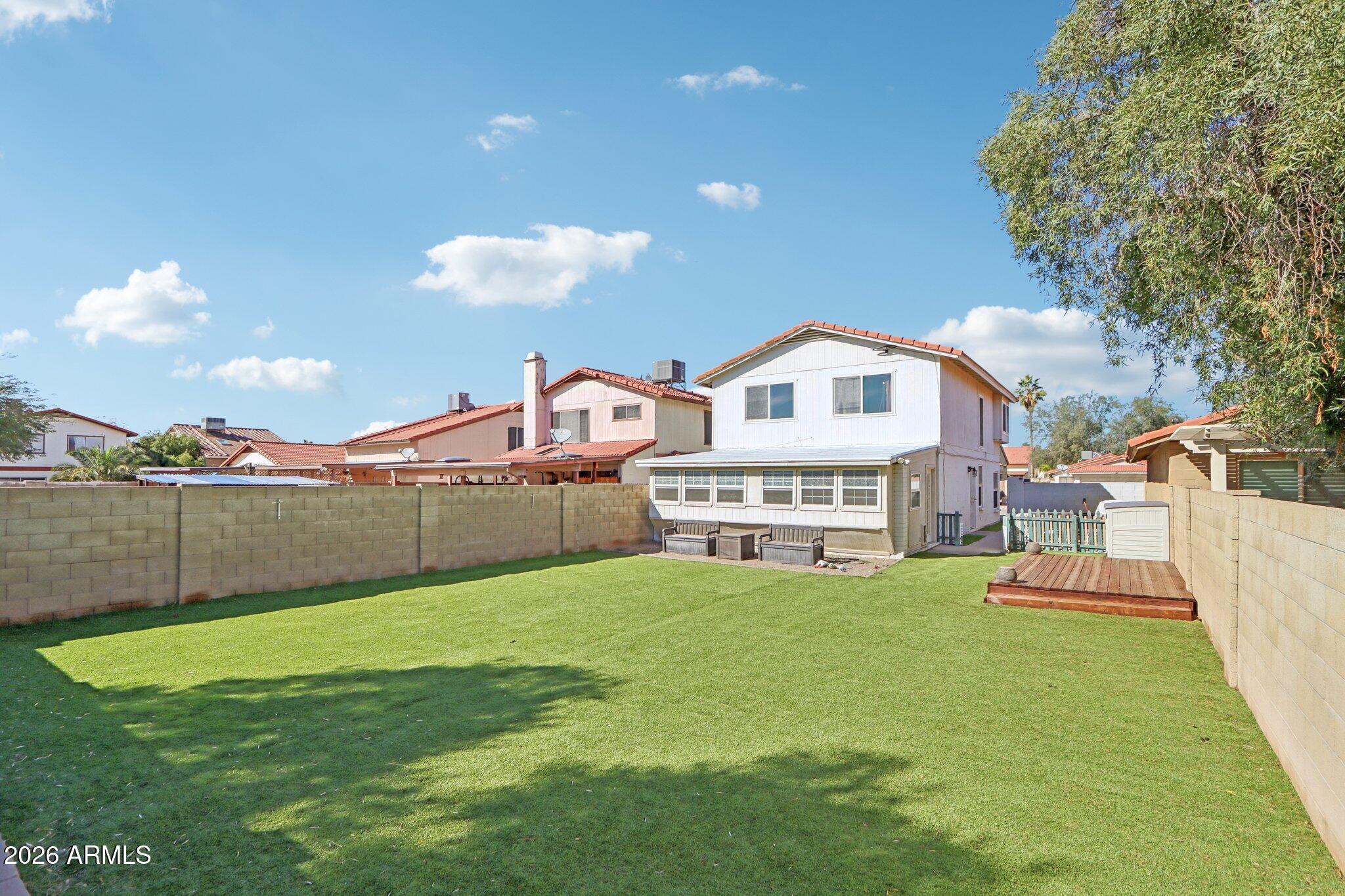4905 W GELDING Drive