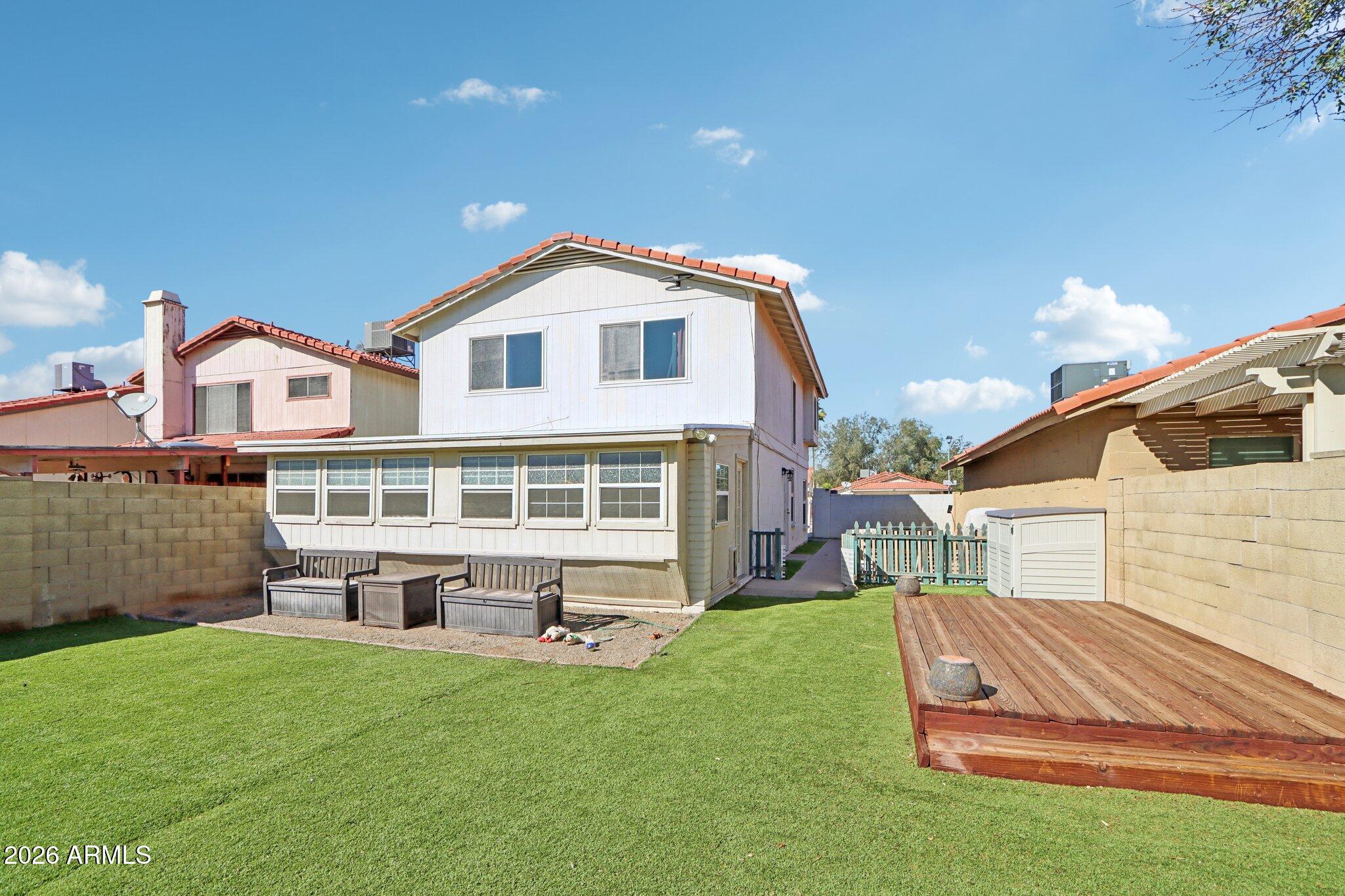 4905 W GELDING Drive