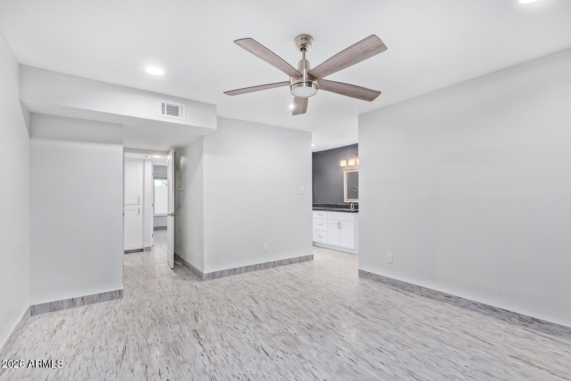 4950 N MILLER Road 100