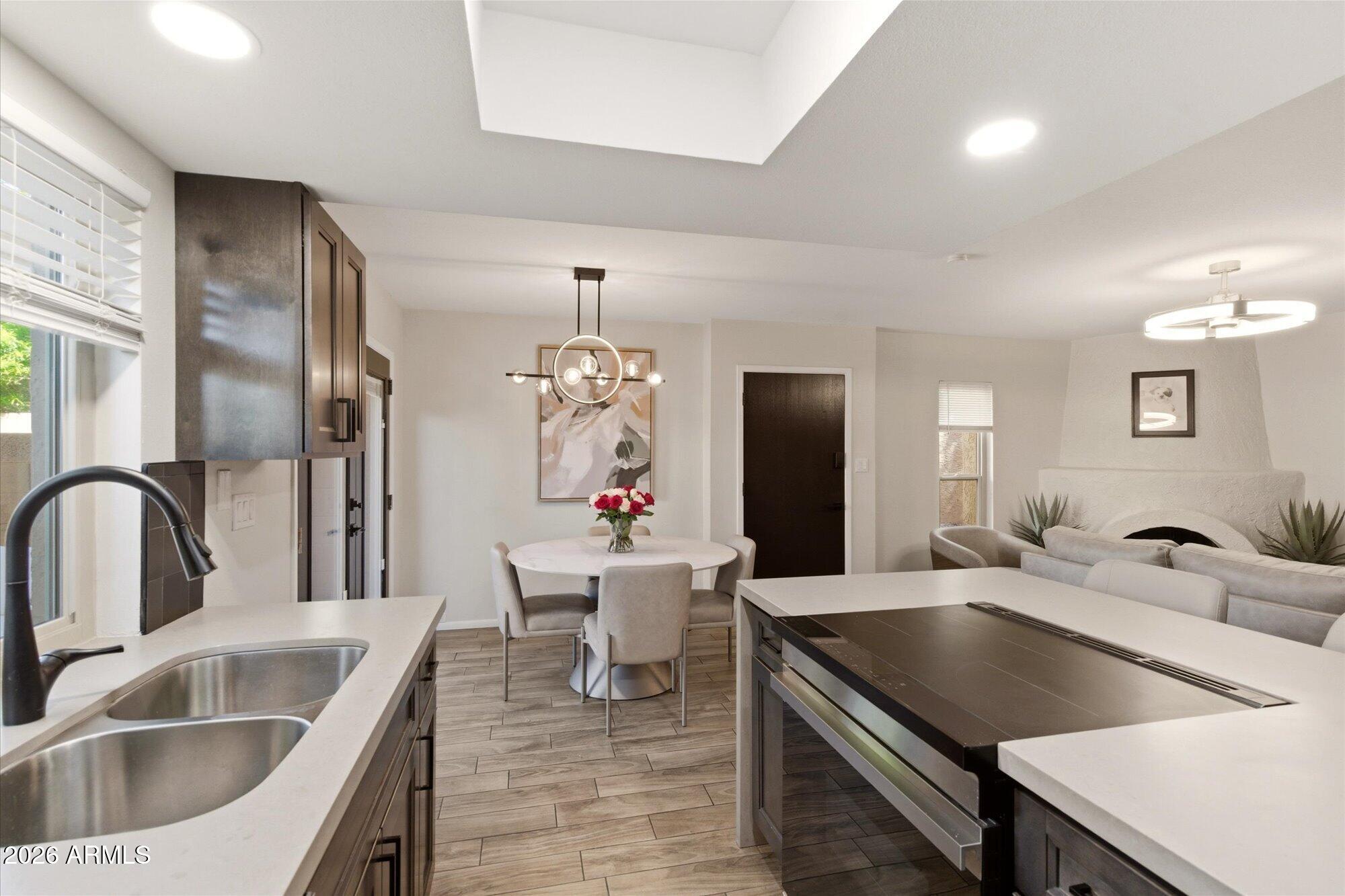 10413 N 10TH Place 3