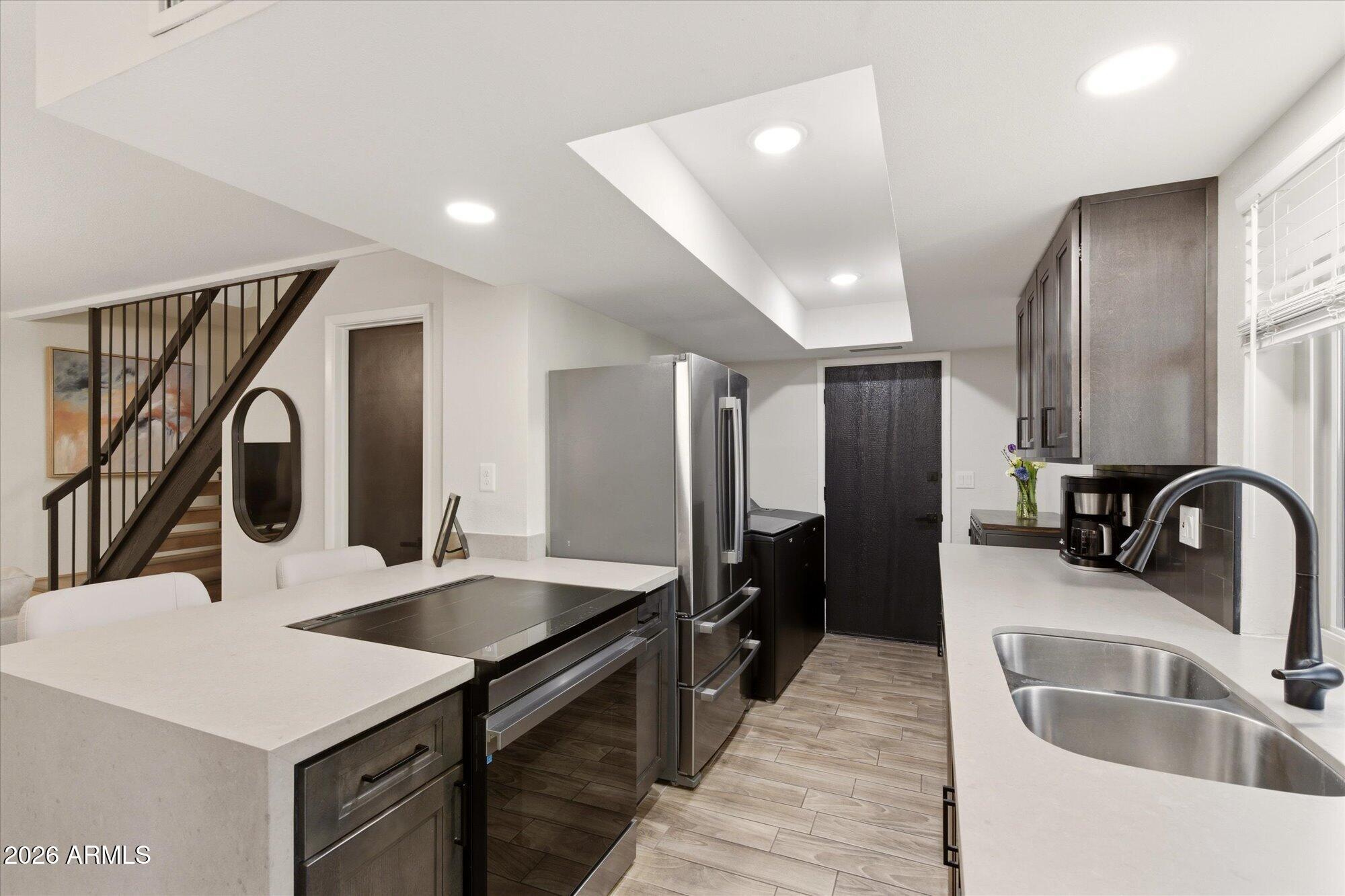 10413 N 10TH Place 3