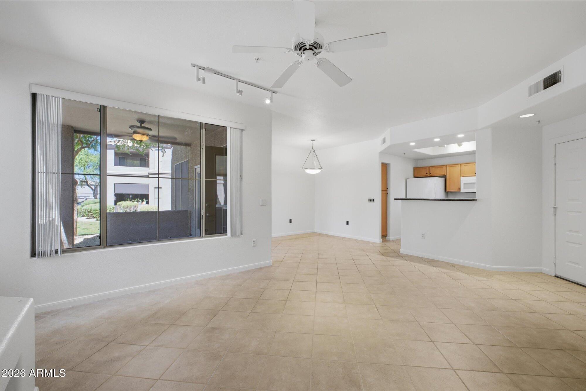 11680 E SAHUARO Drive 1054