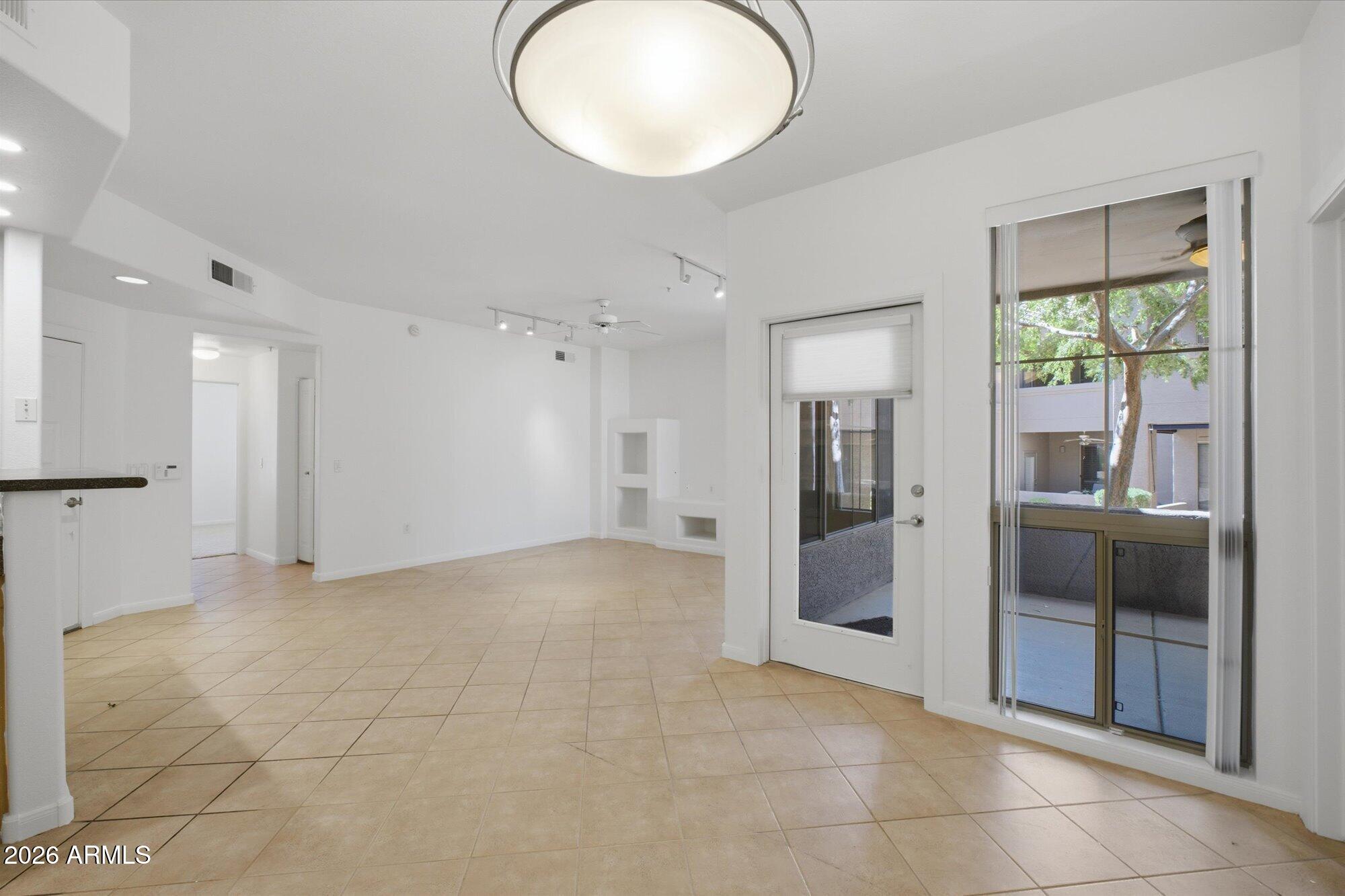 11680 E SAHUARO Drive 1054