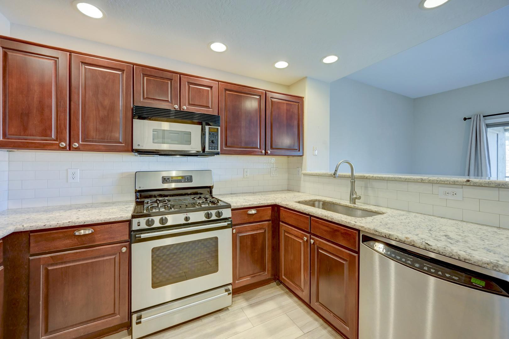 19700 N 76th Street 2144