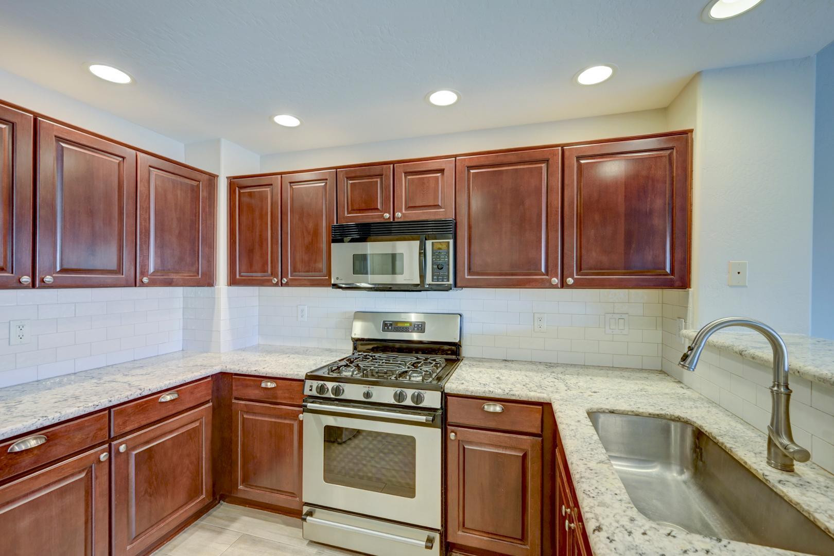 19700 N 76th Street 2144