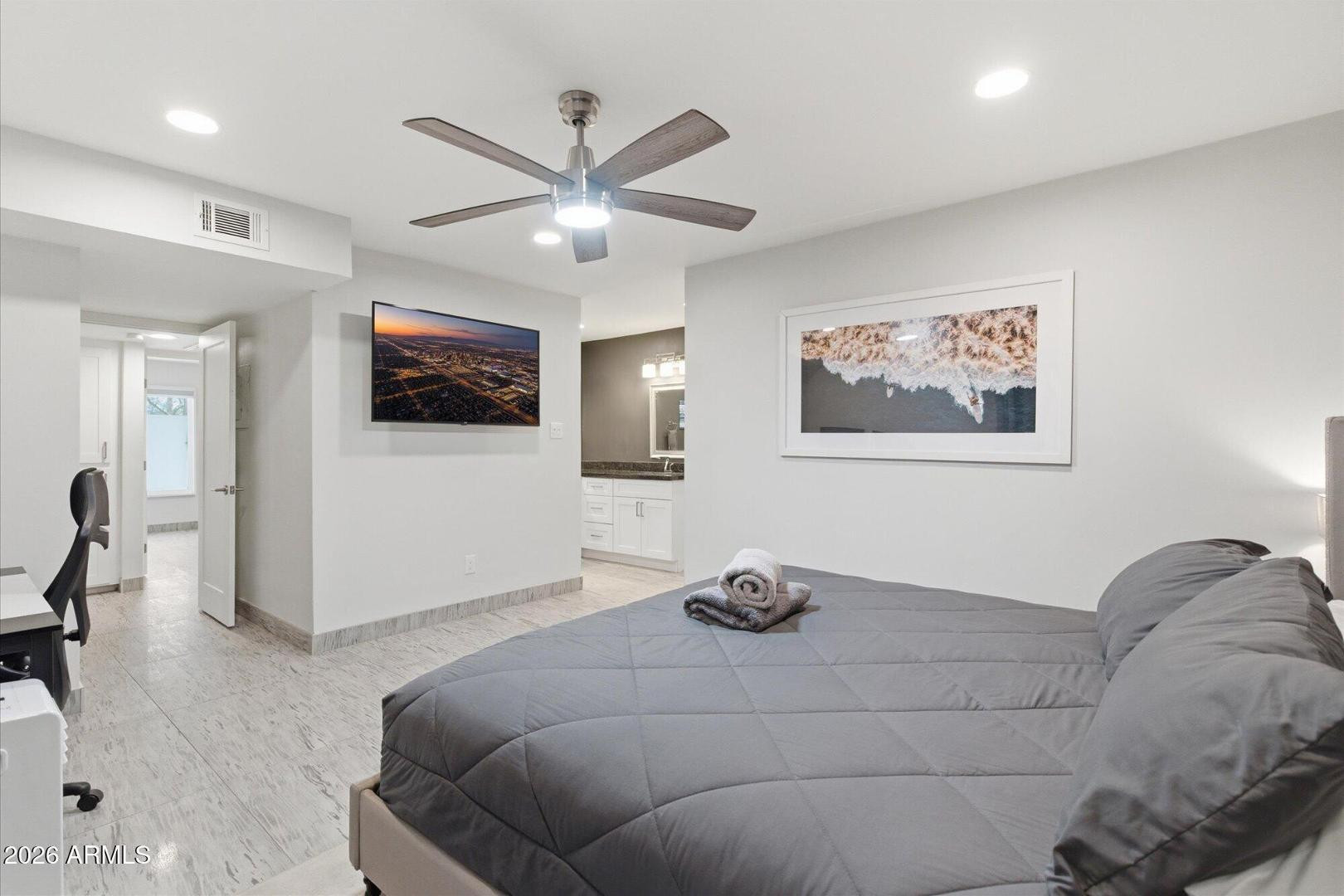 4950 N Miller Road Apt 100
