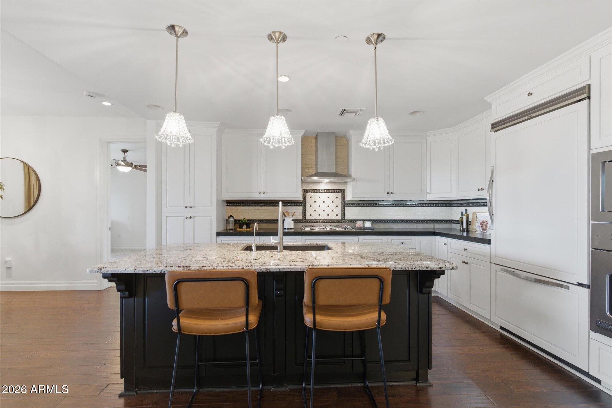 7181 E CAMELBACK Road 208