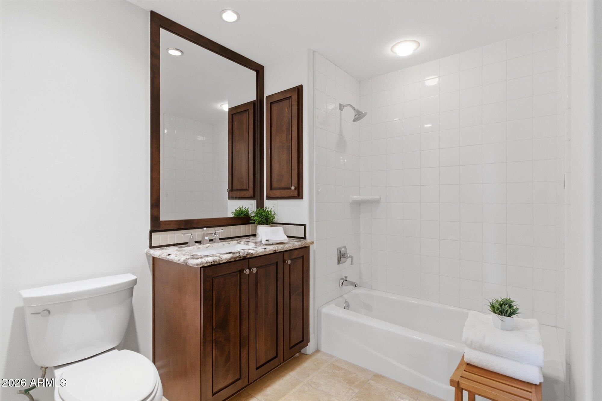 7181 E CAMELBACK Road 208