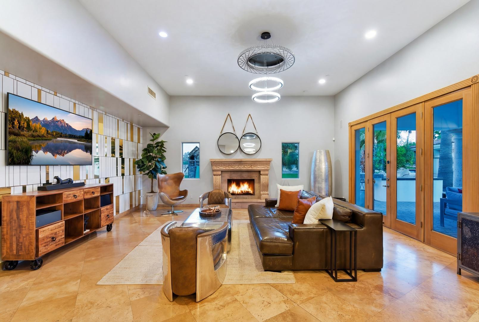 9071 N 53rd Place