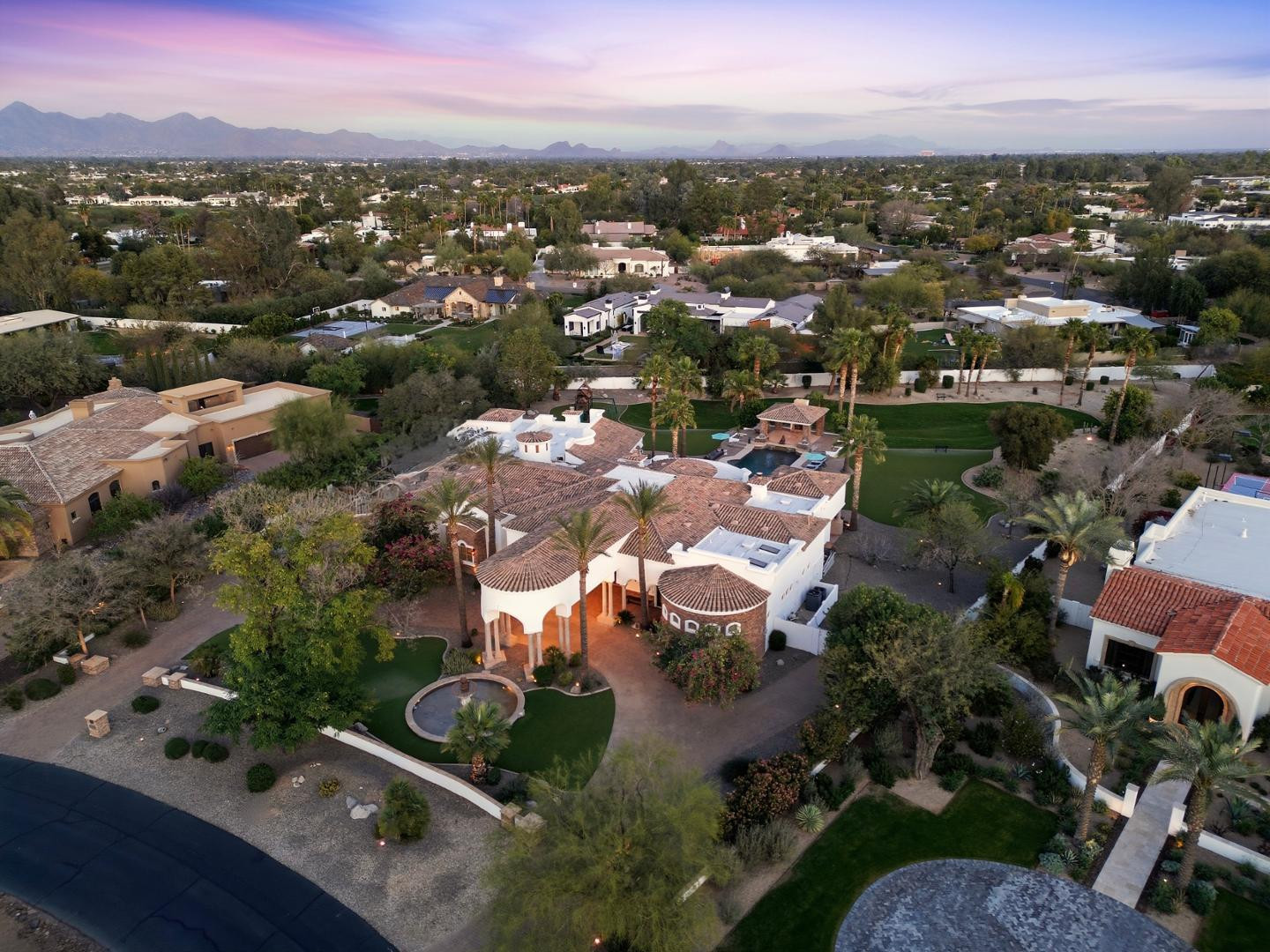 9071 N 53rd Place