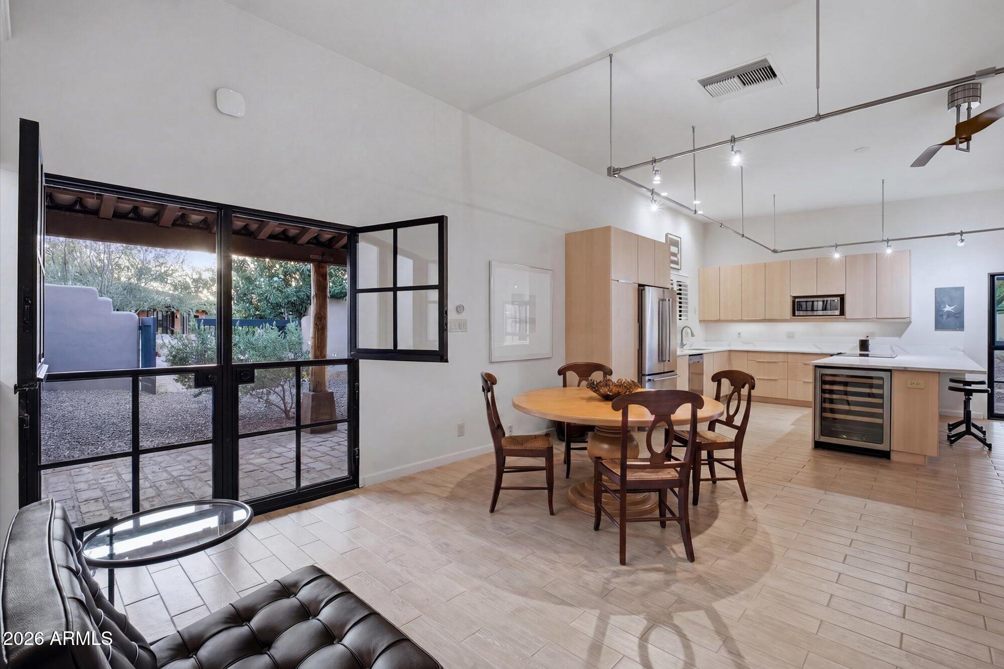 7501 E PALO VERDE Drive 4