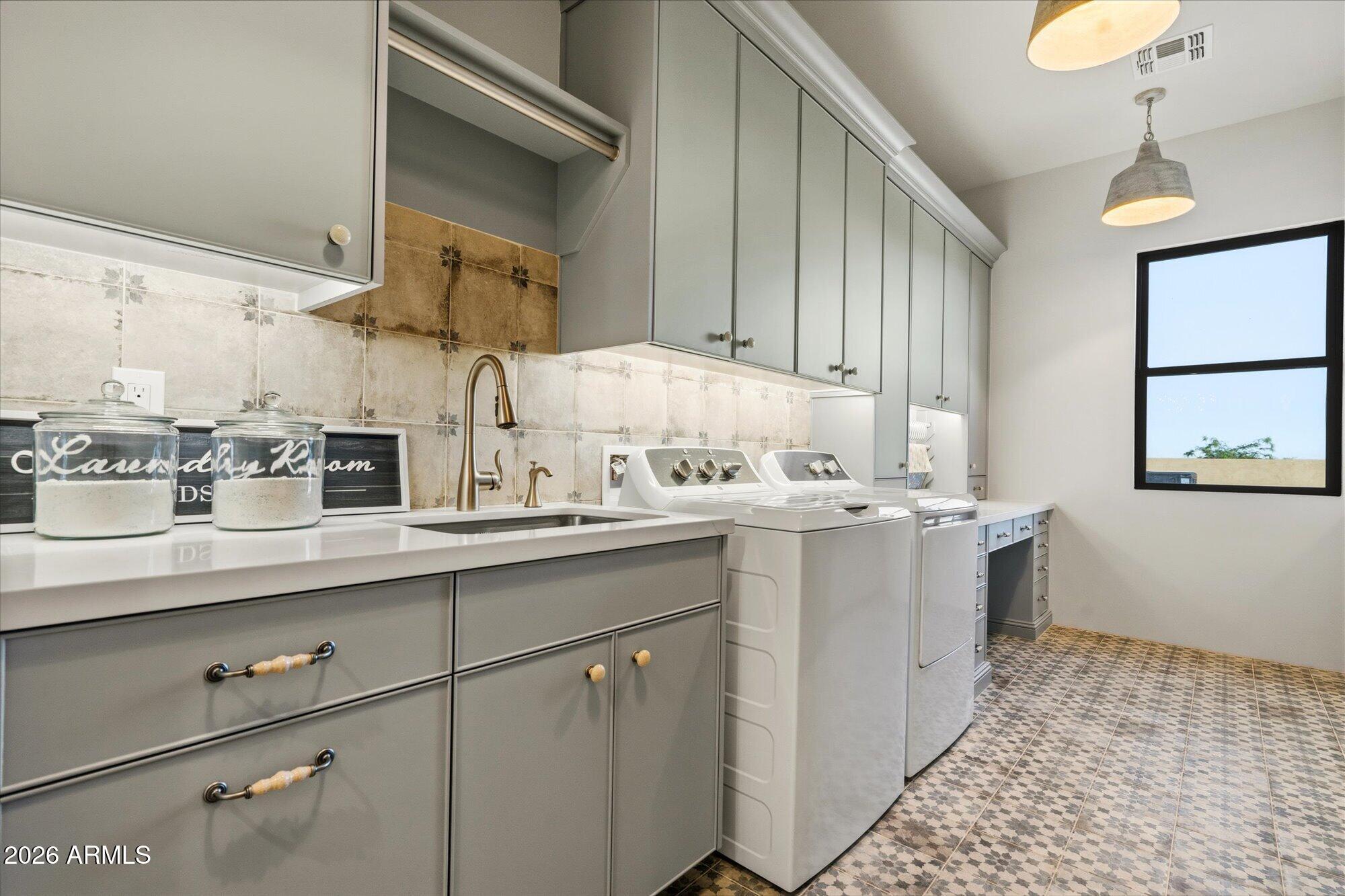 5249 E Morning Star Road