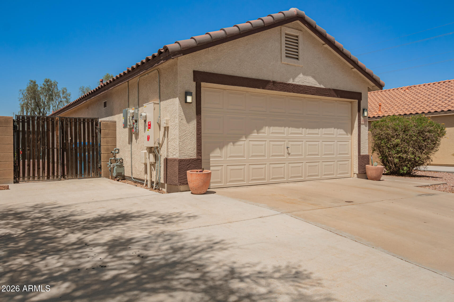 3032 W Red Fox Road