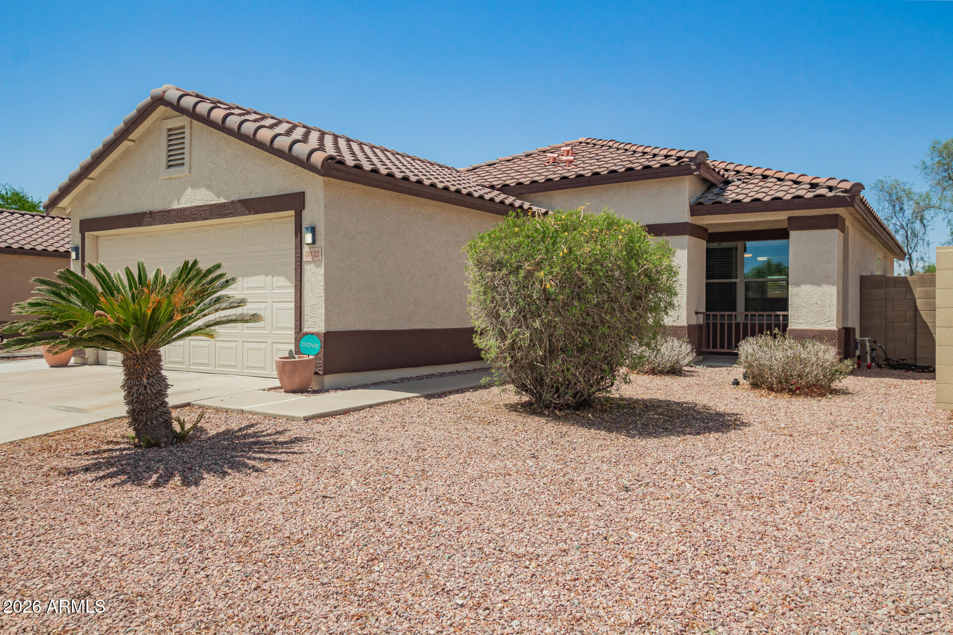 3032 W Red Fox Road