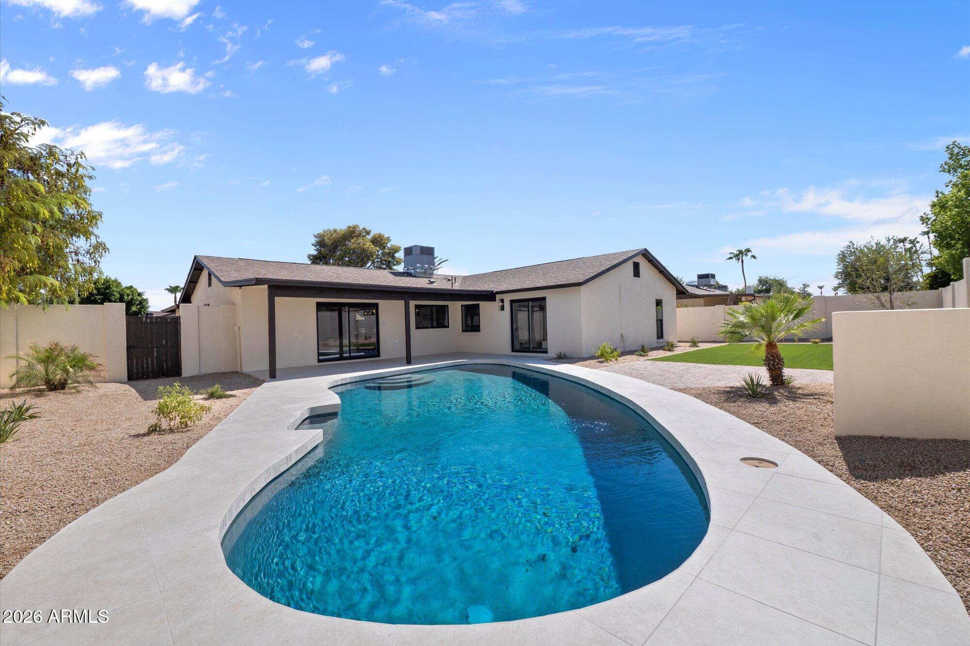 4948 E CORRINE Drive