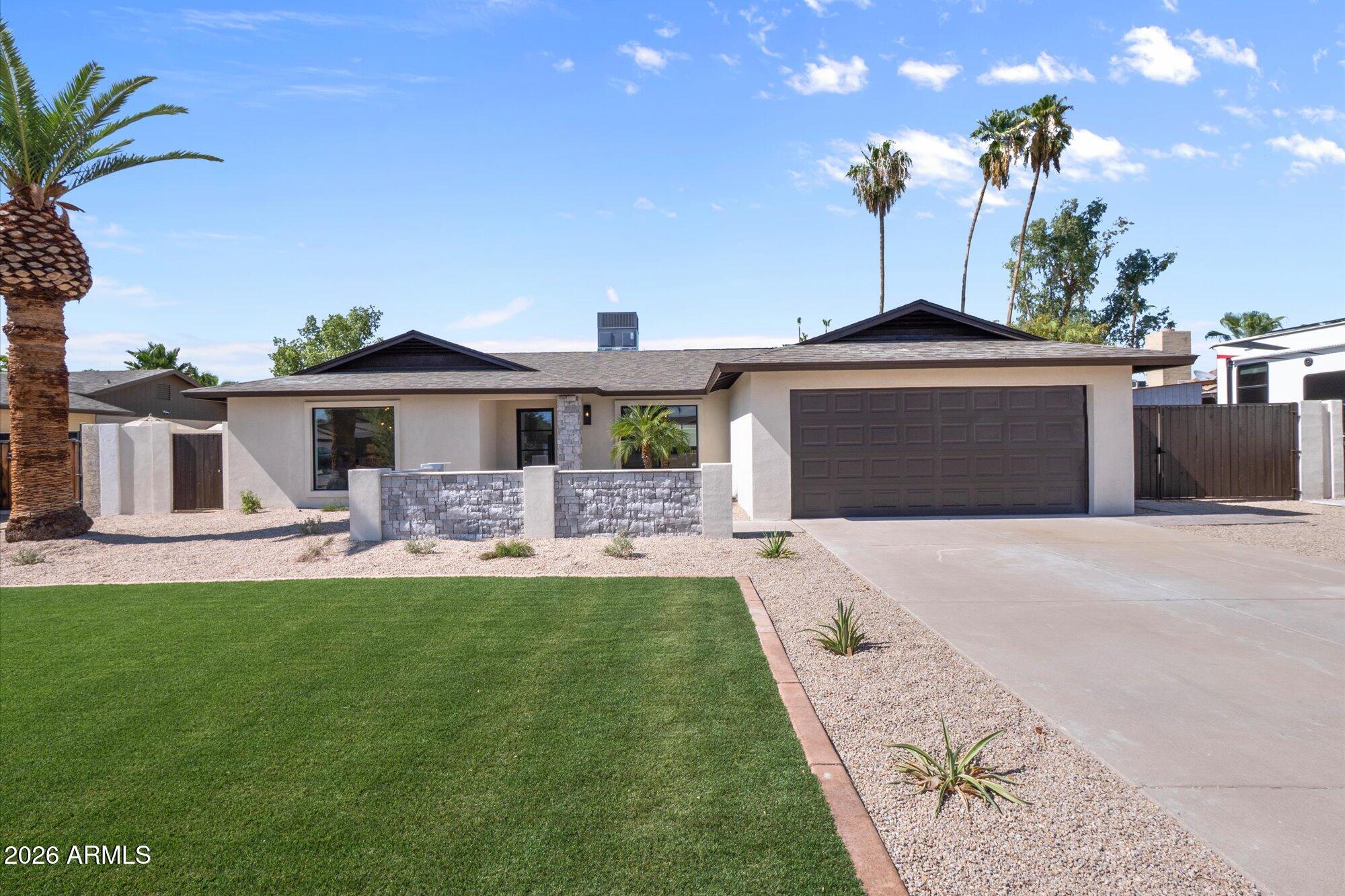 4948 E CORRINE Drive