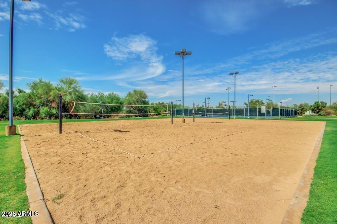 19700 N 76TH Street 2070