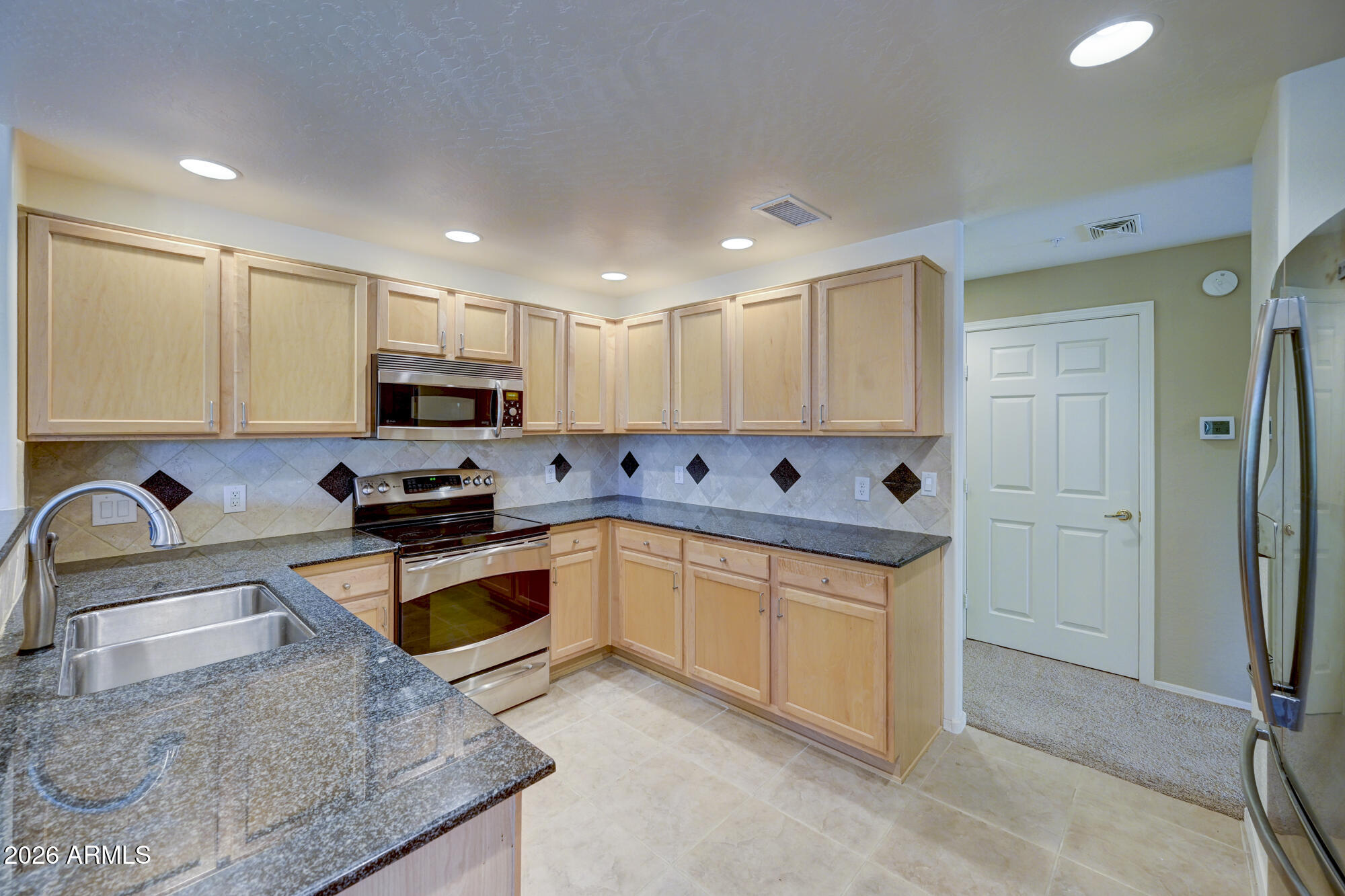 19700 N 76TH Street 2070