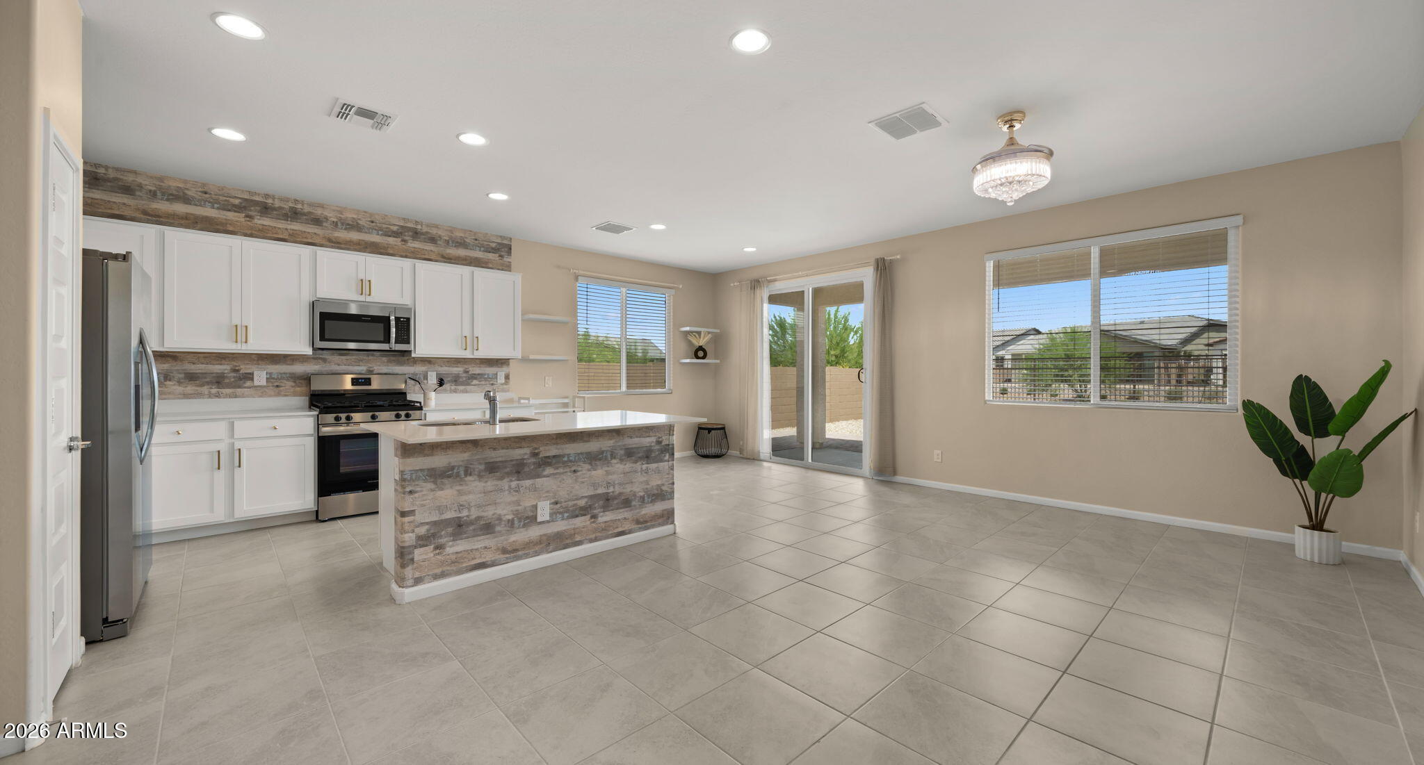 17356 W WEEPING WILLOW Road