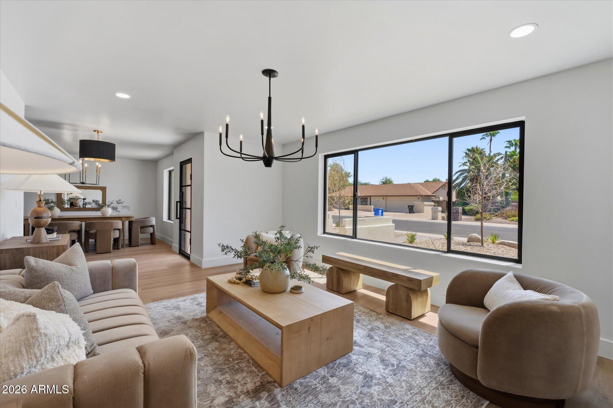 5024 E LE MARCHE Avenue