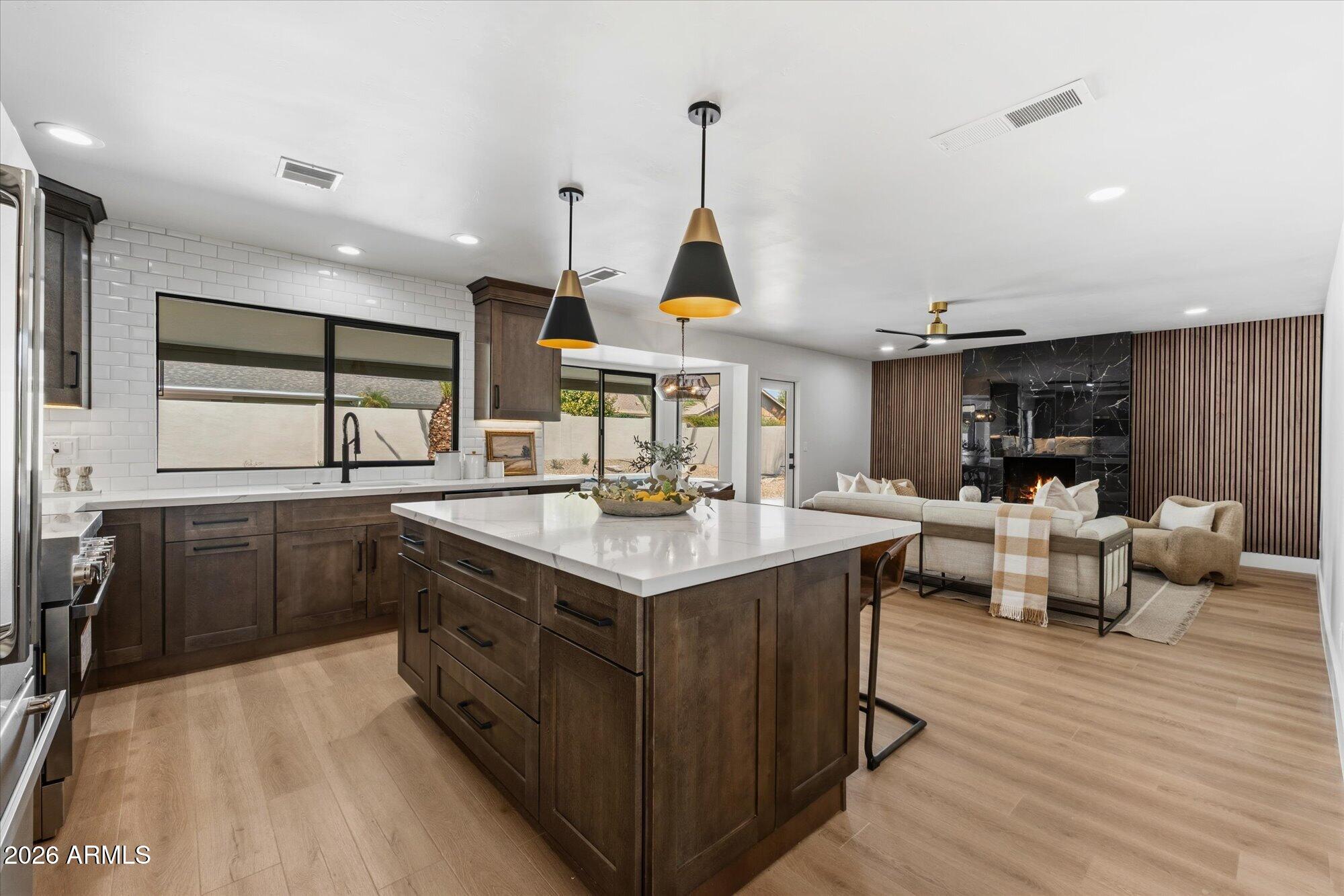 5024 E LE MARCHE Avenue