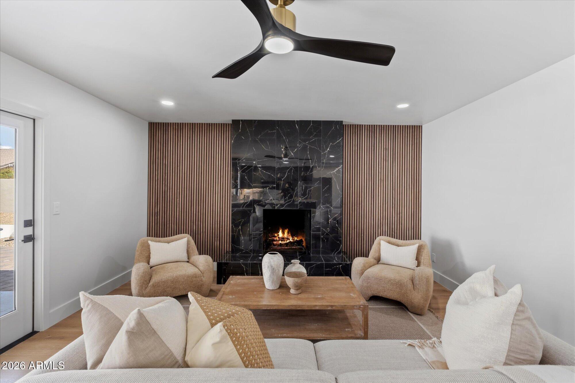 5024 E LE MARCHE Avenue