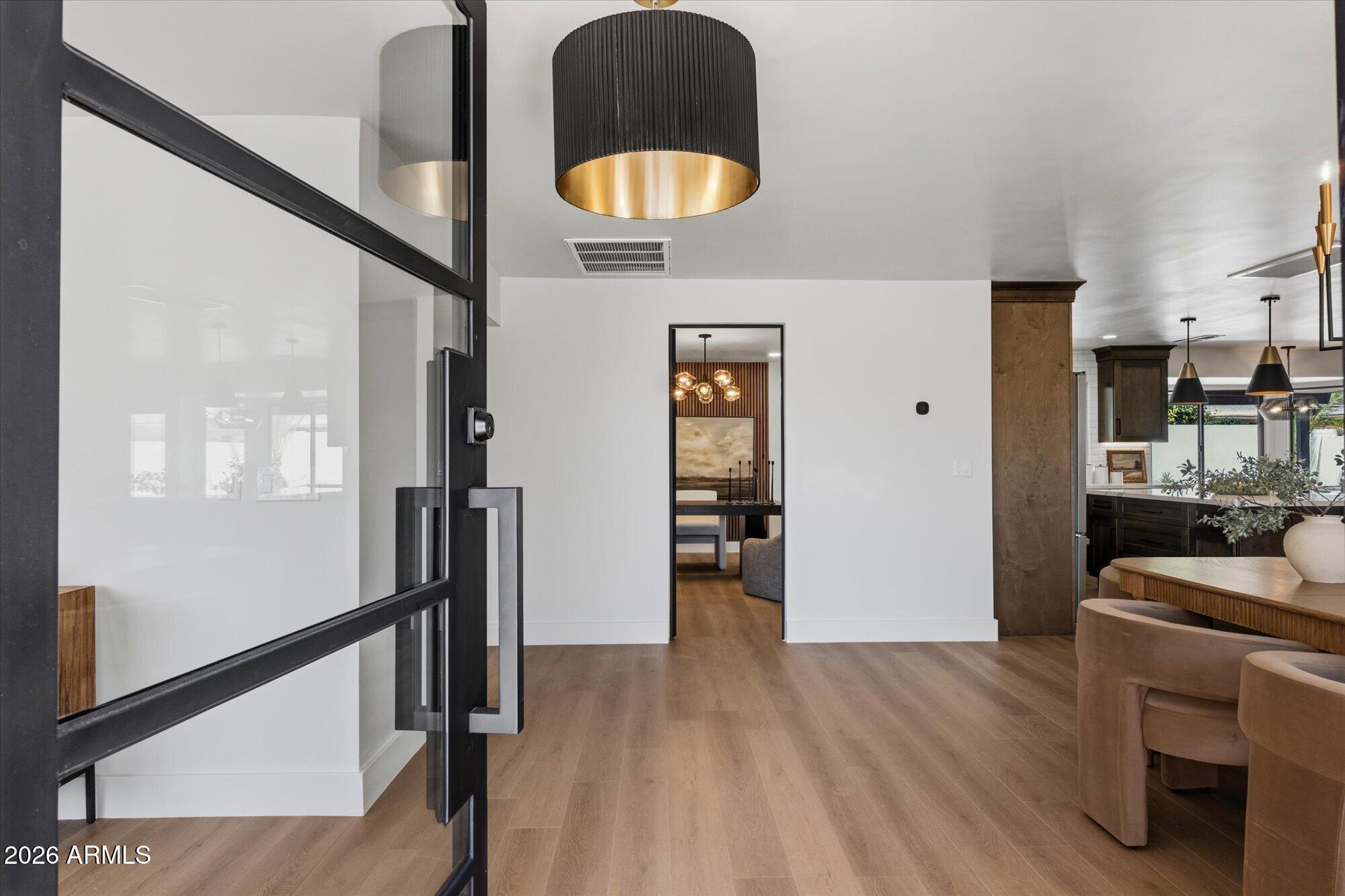 5024 E LE MARCHE Avenue