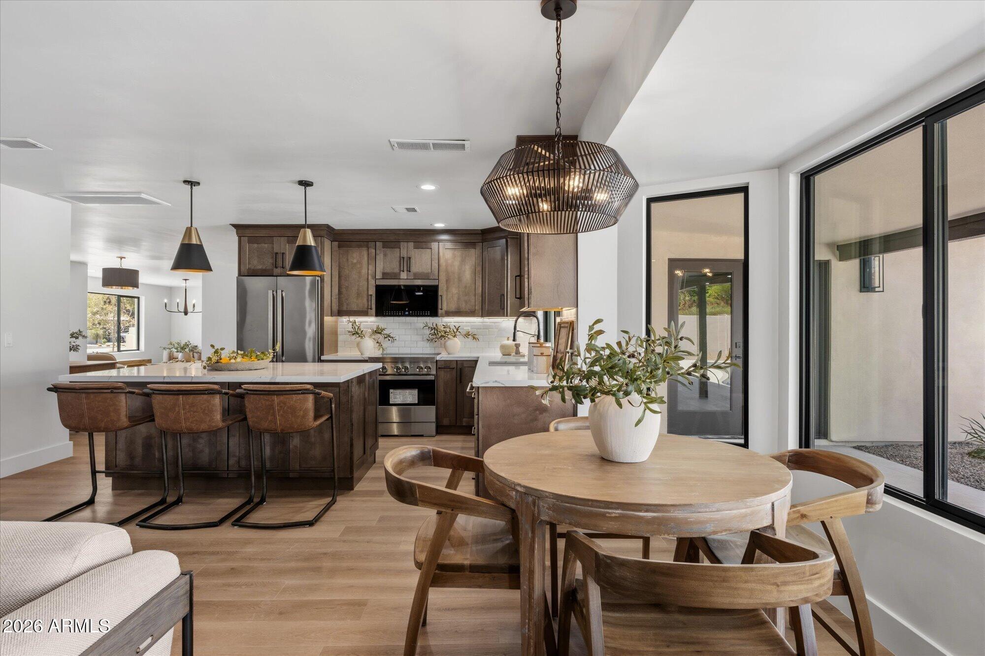 5024 E LE MARCHE Avenue