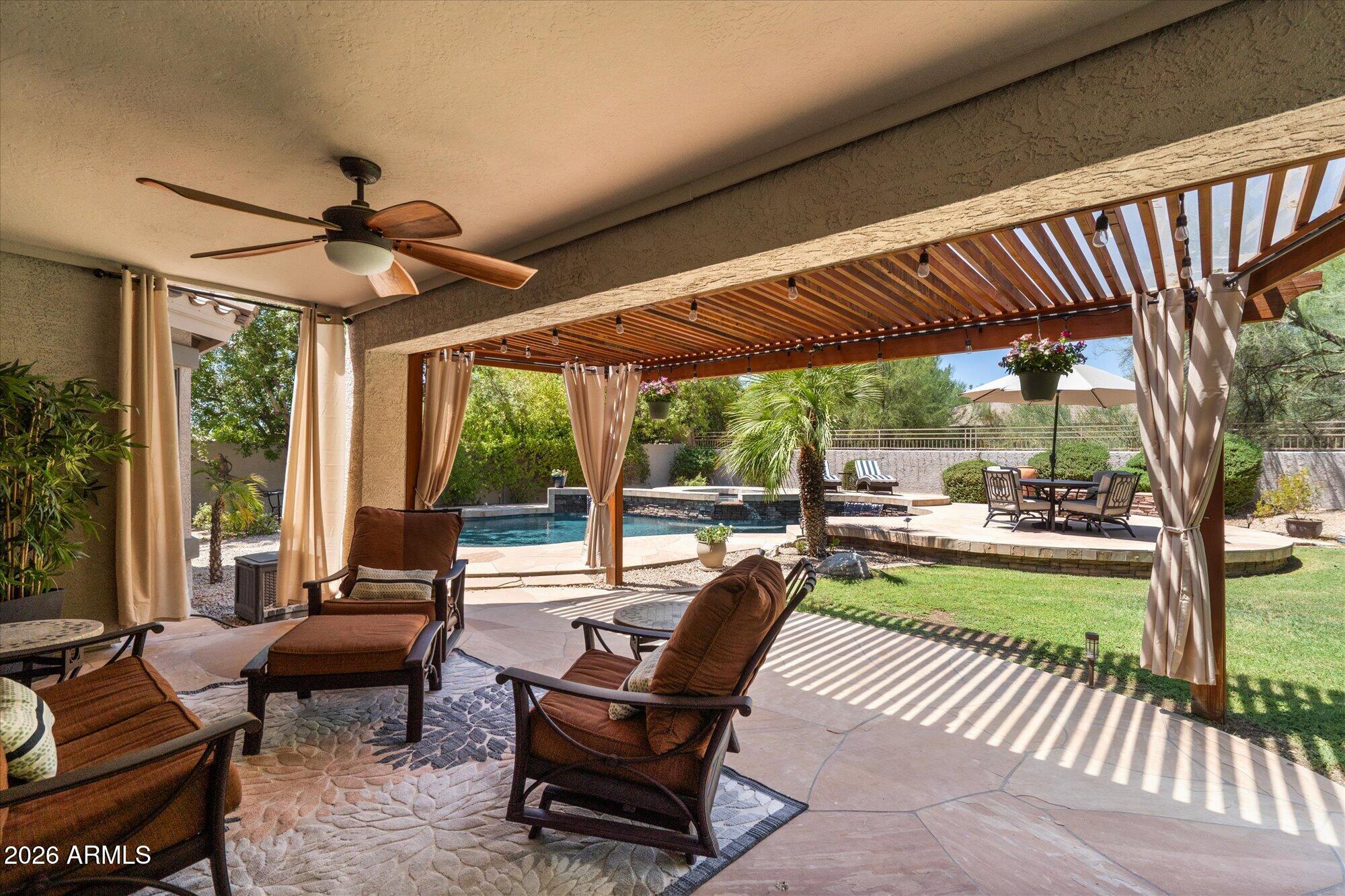 7624 E TAILFEATHER Drive